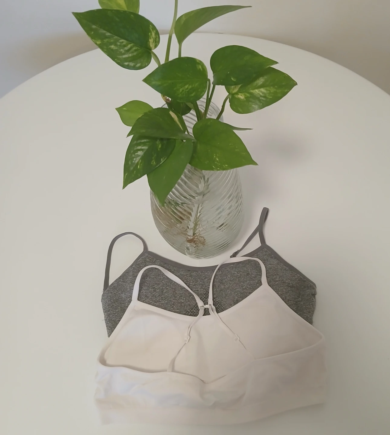 Set of 2 Sports Bras - Grey and White racer back