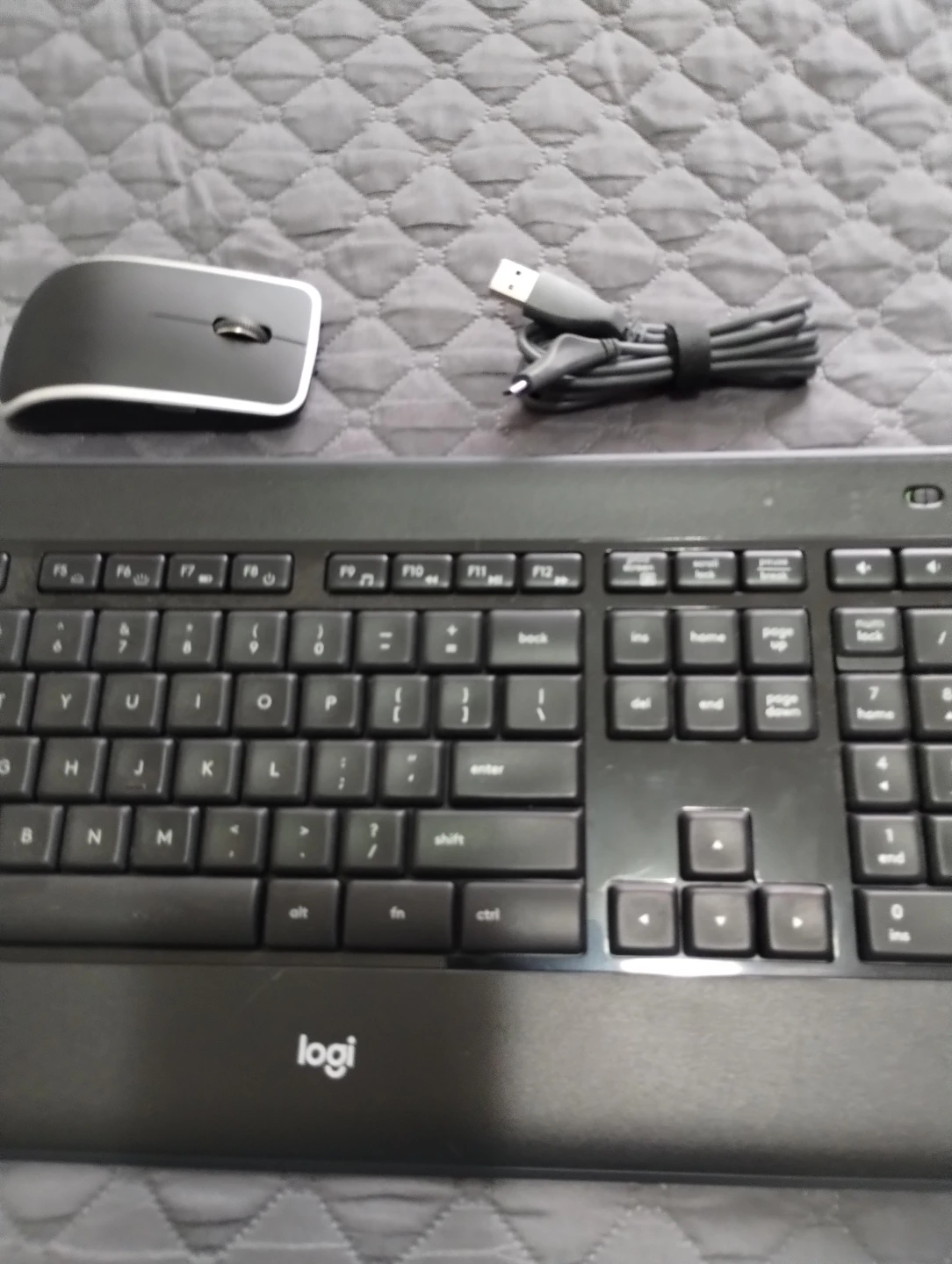Logitech Wireless Keyboard and Mouse Combo - photo 3