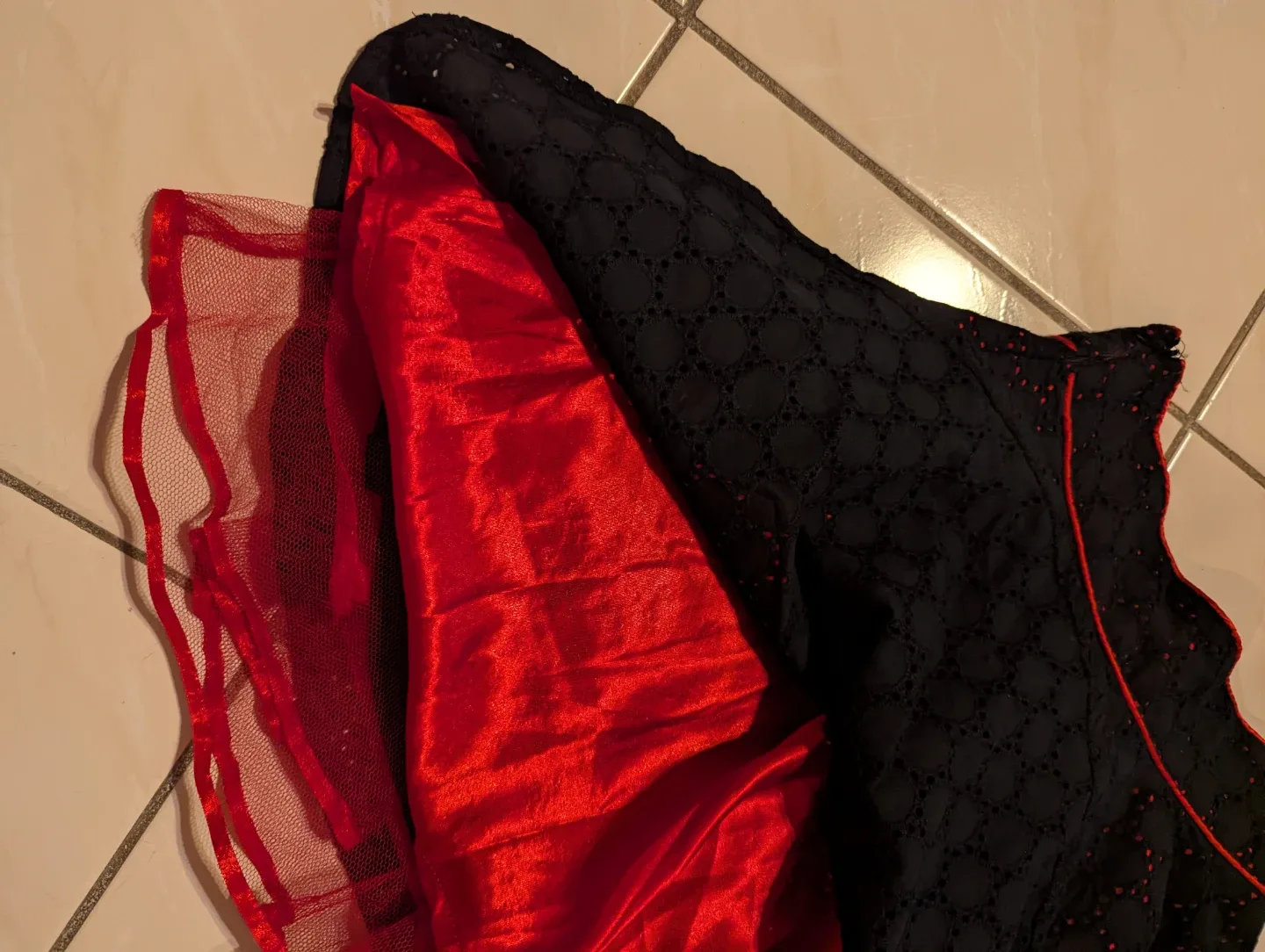 Black Broderie Anglaise Skirt with Red Trim and Hearts - photo 2