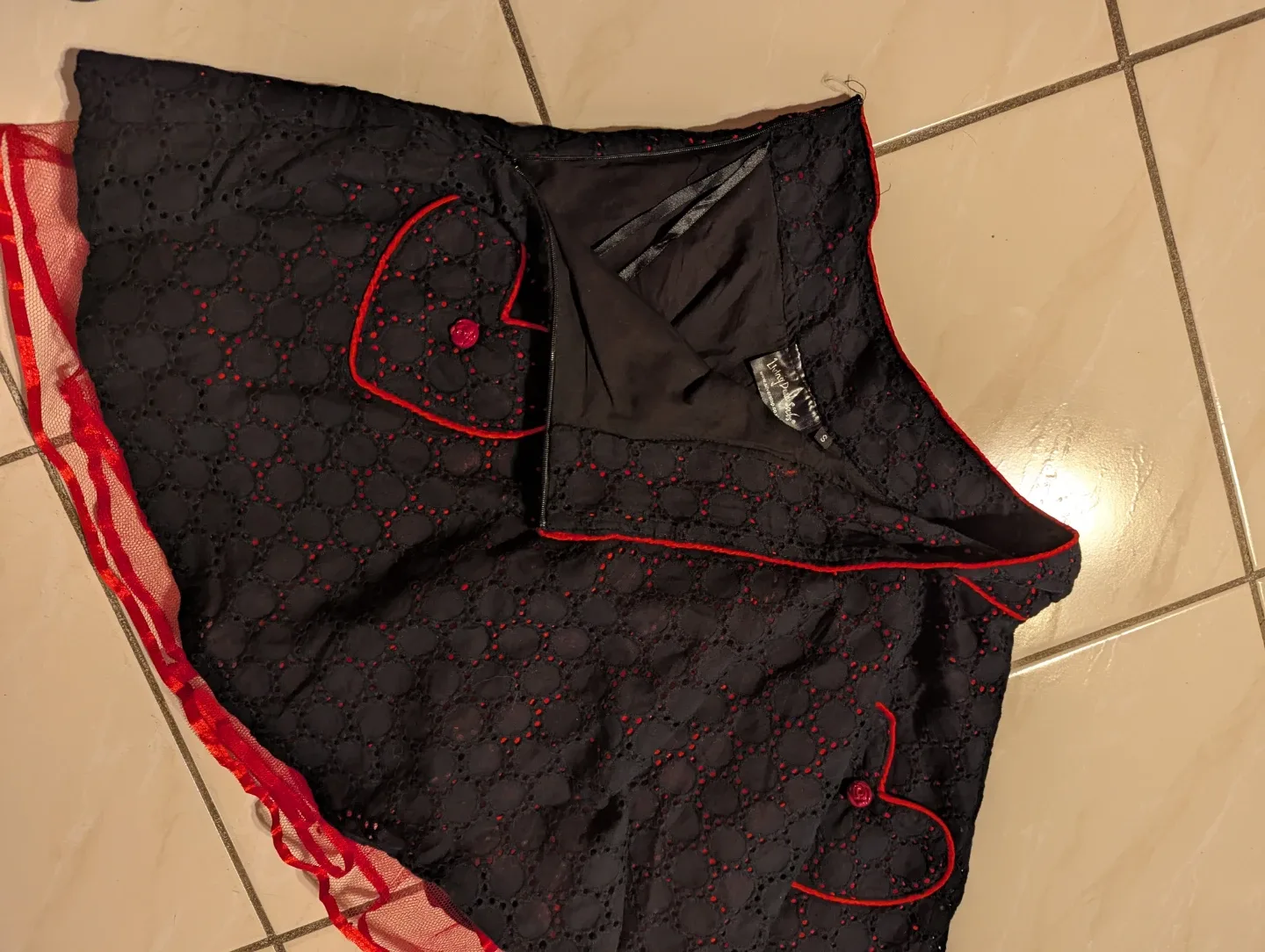 Black Broderie Anglaise Skirt with Red Trim and Hearts - photo 5