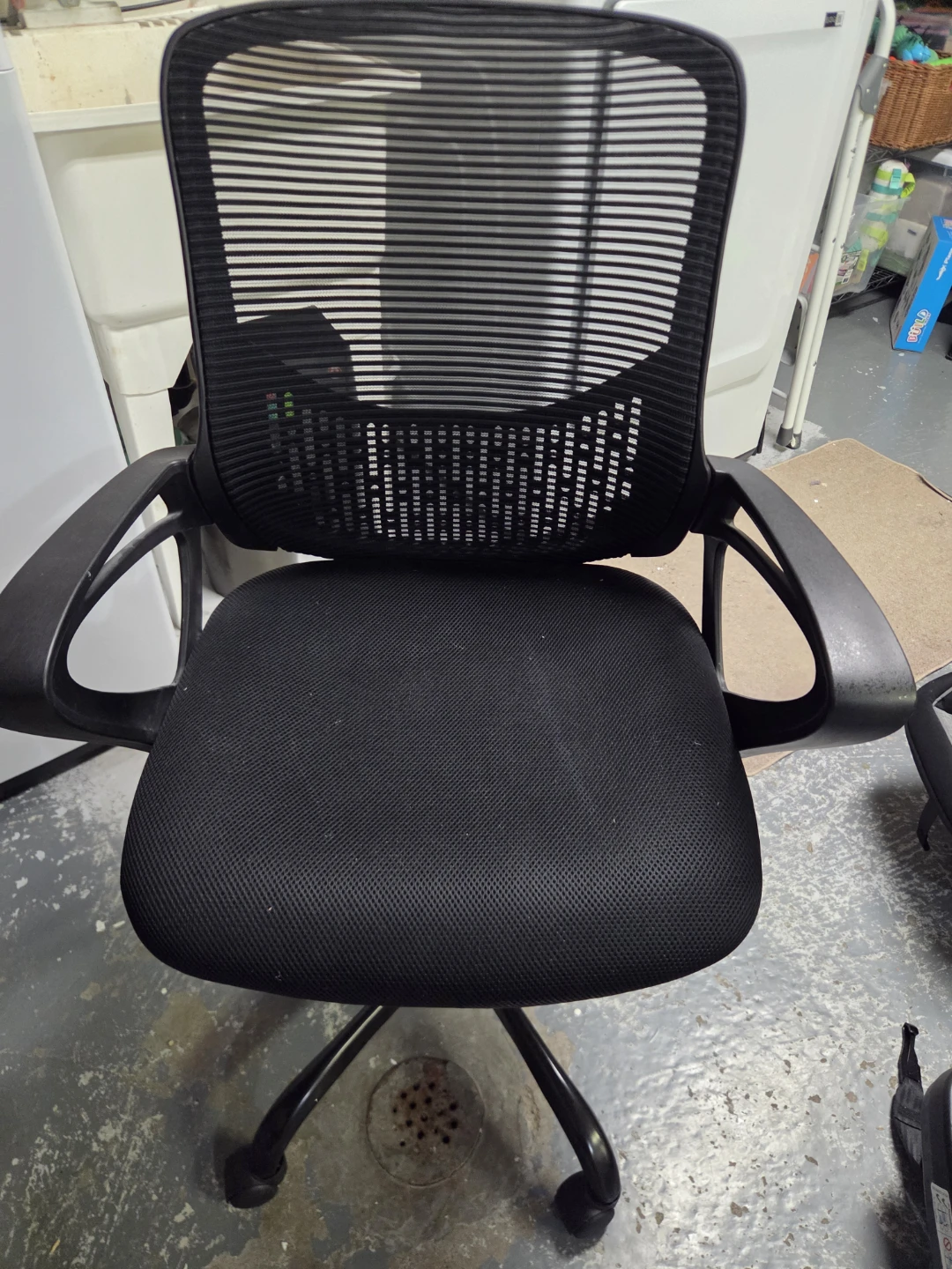 Black Mesh Office Chair - photo 2