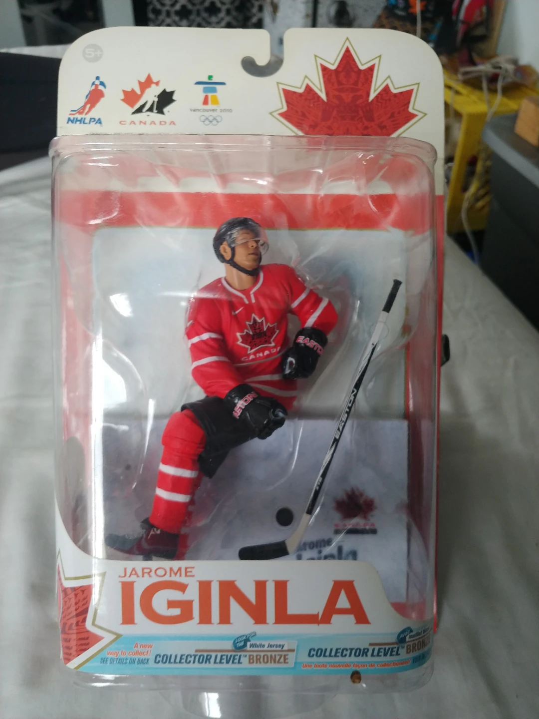 Jakks Pacific Jarome Iginla Collector Level Bronze Hockey Figure