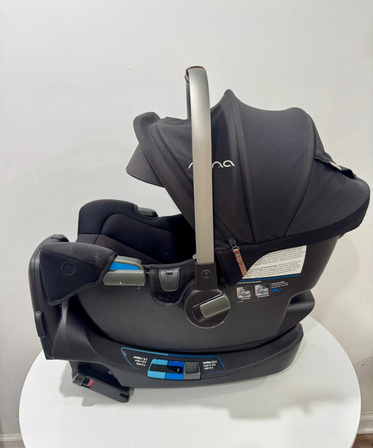 Nuna Pipa Infant Car Seat with Base - Black - photo 5