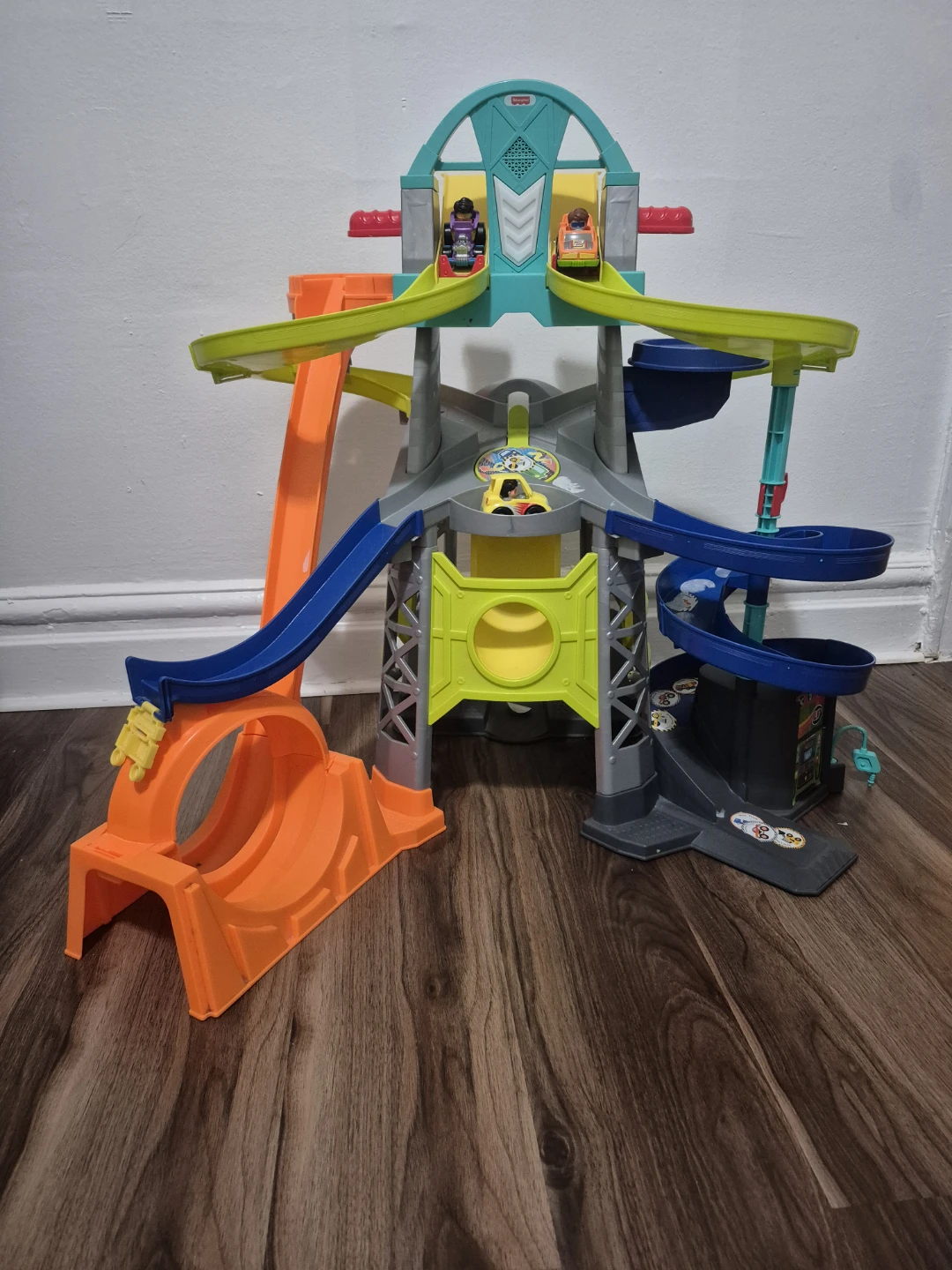 Fisher-Price Little People Wheelies City Skyway Playset - photo 2