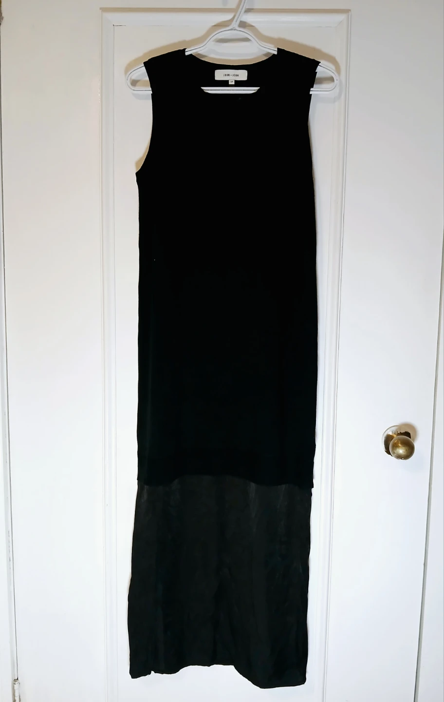 Women Small Sleeveless Black Dress