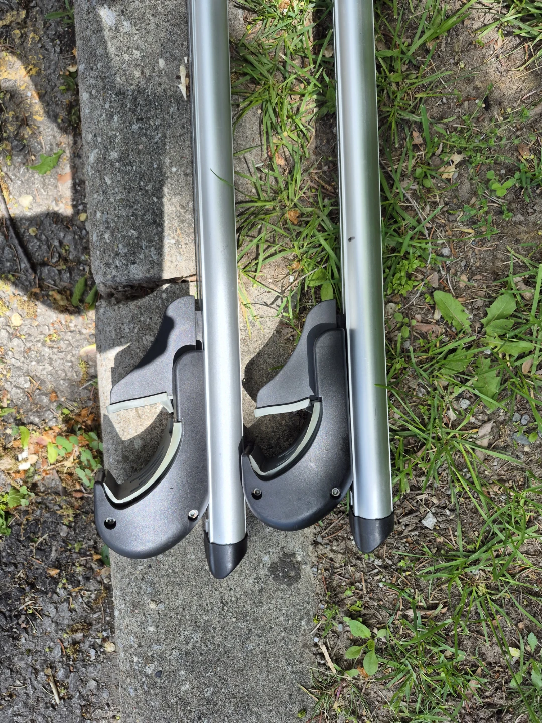 CargoLoc Roof Rack Cross Bars - photo 2