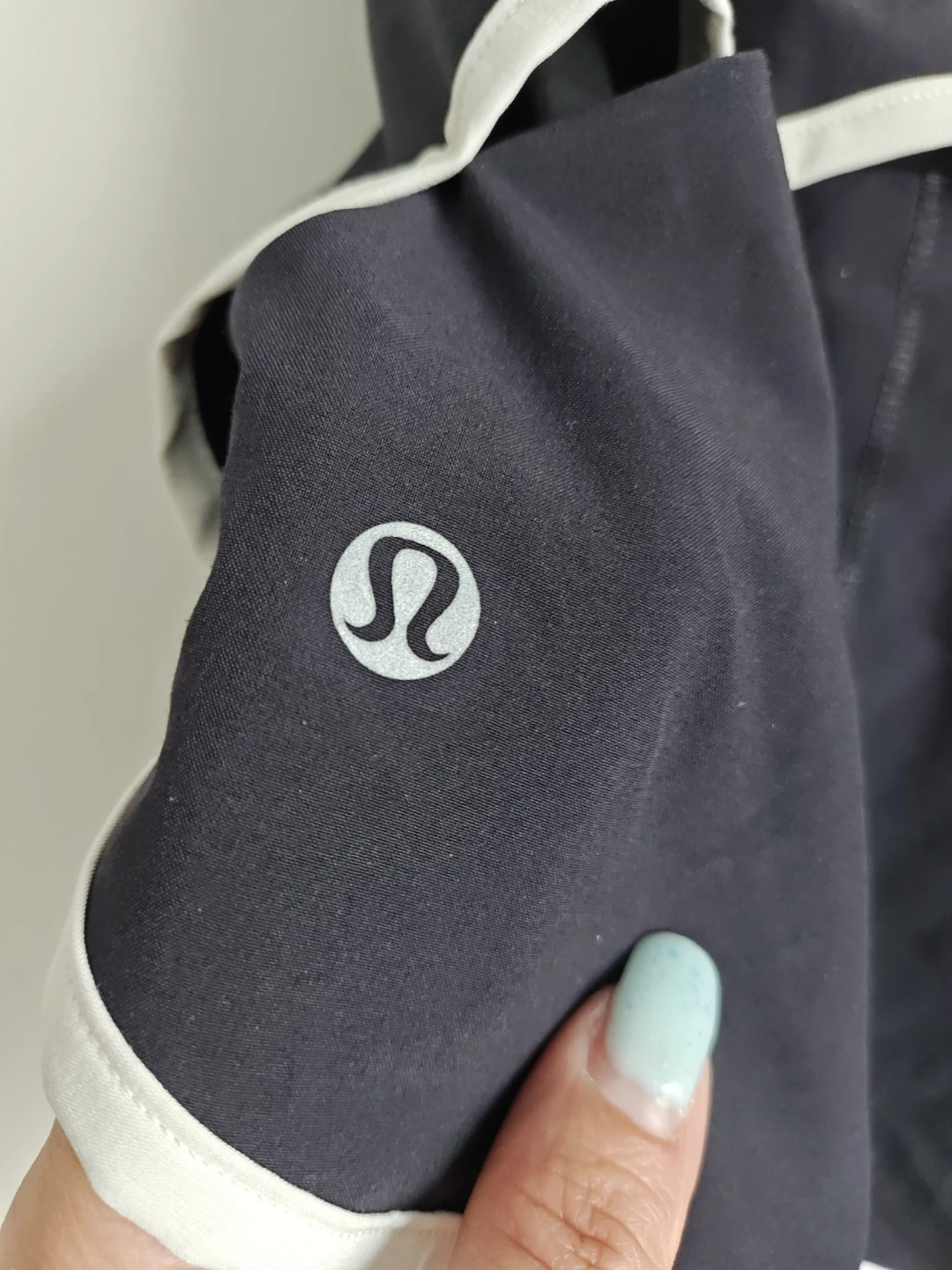 Lululemon Athletic Shorts Black White Trim - photo 3