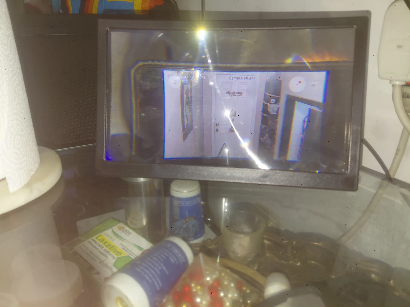Smartphone Screen Magnifier with Stand