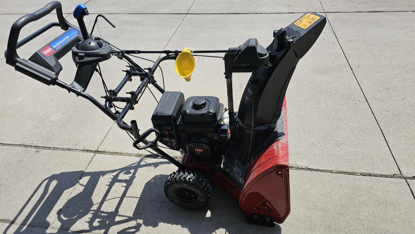 Toro SnowMaster 724 OXE Snow Blower