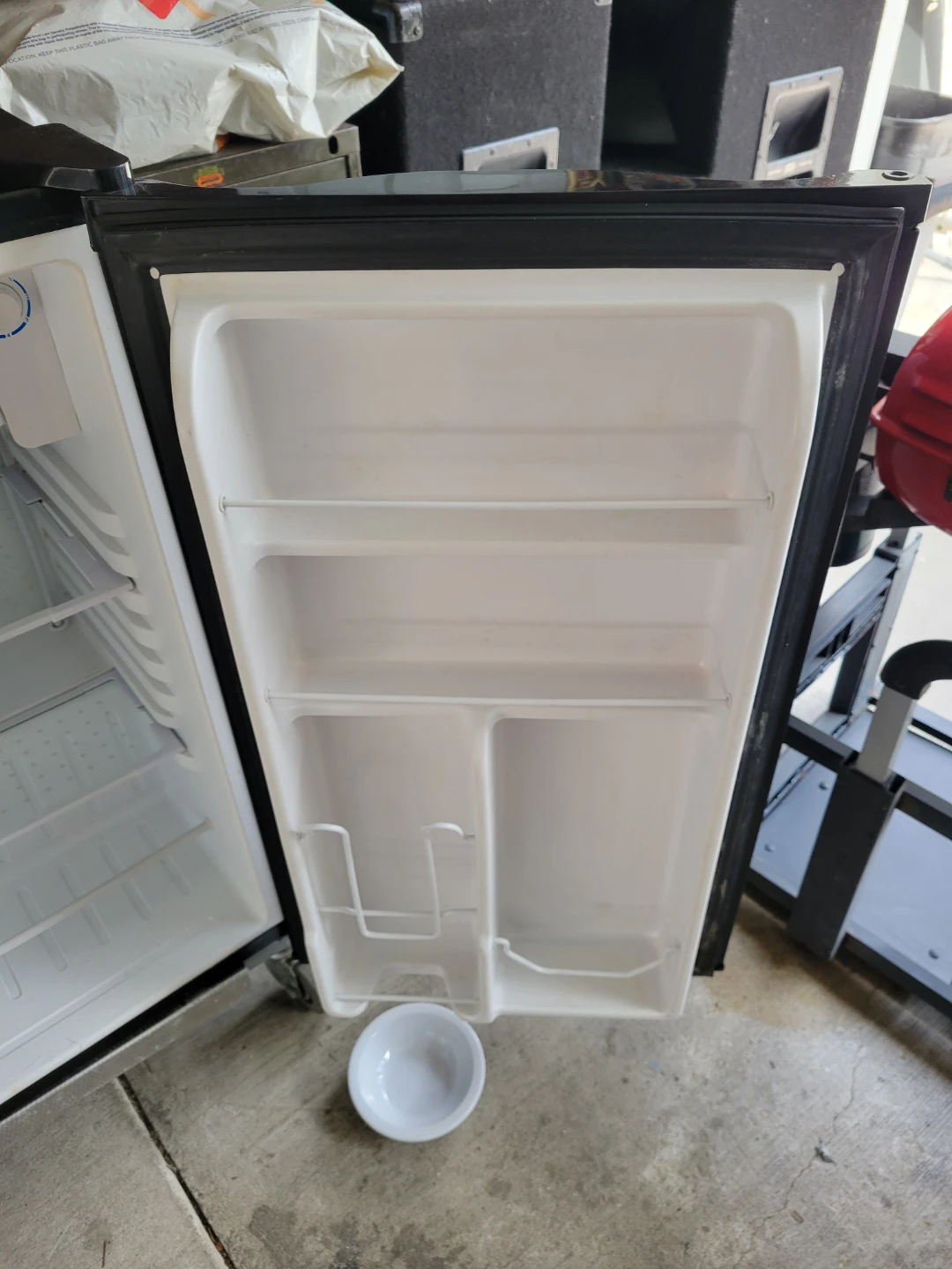 Professional Series Compact Refrigerator - photo 4