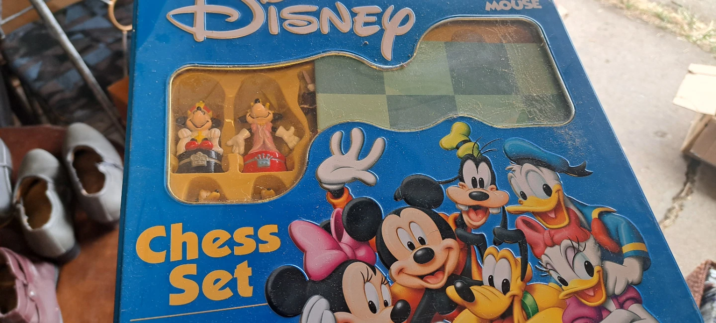 Disney Mickey Mouse Chess Set