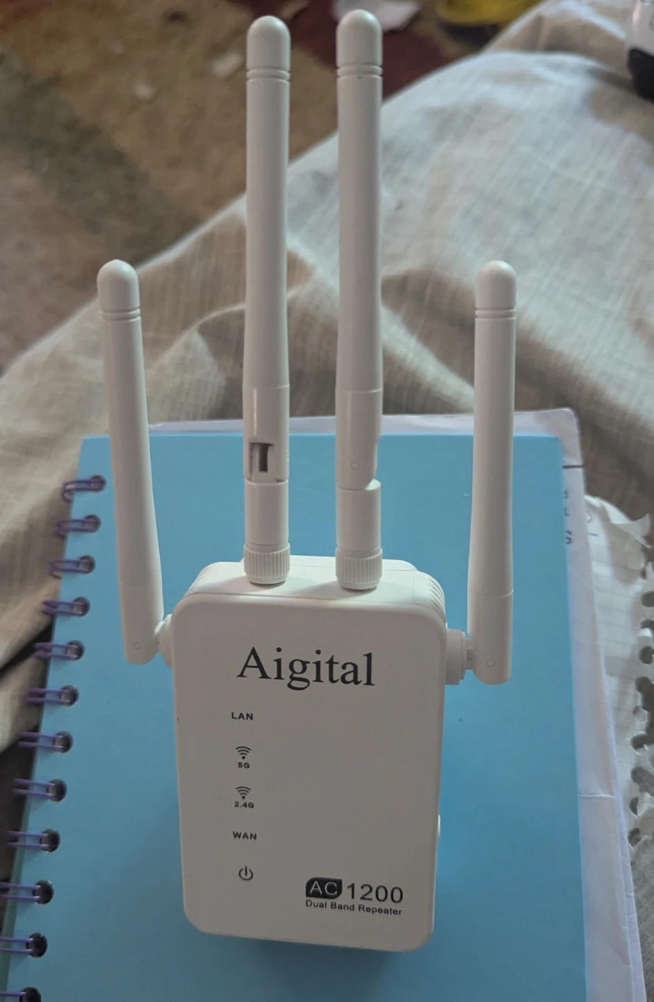 Aigital AC1200 Dual Band Repeater