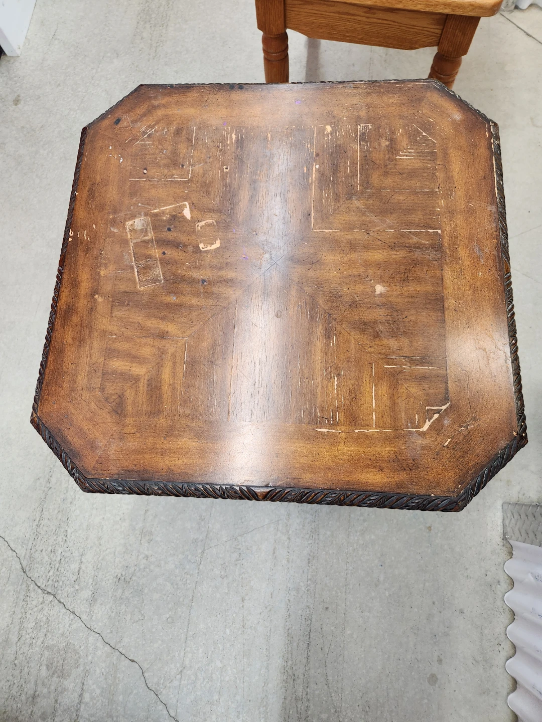 Accent table - photo 4
