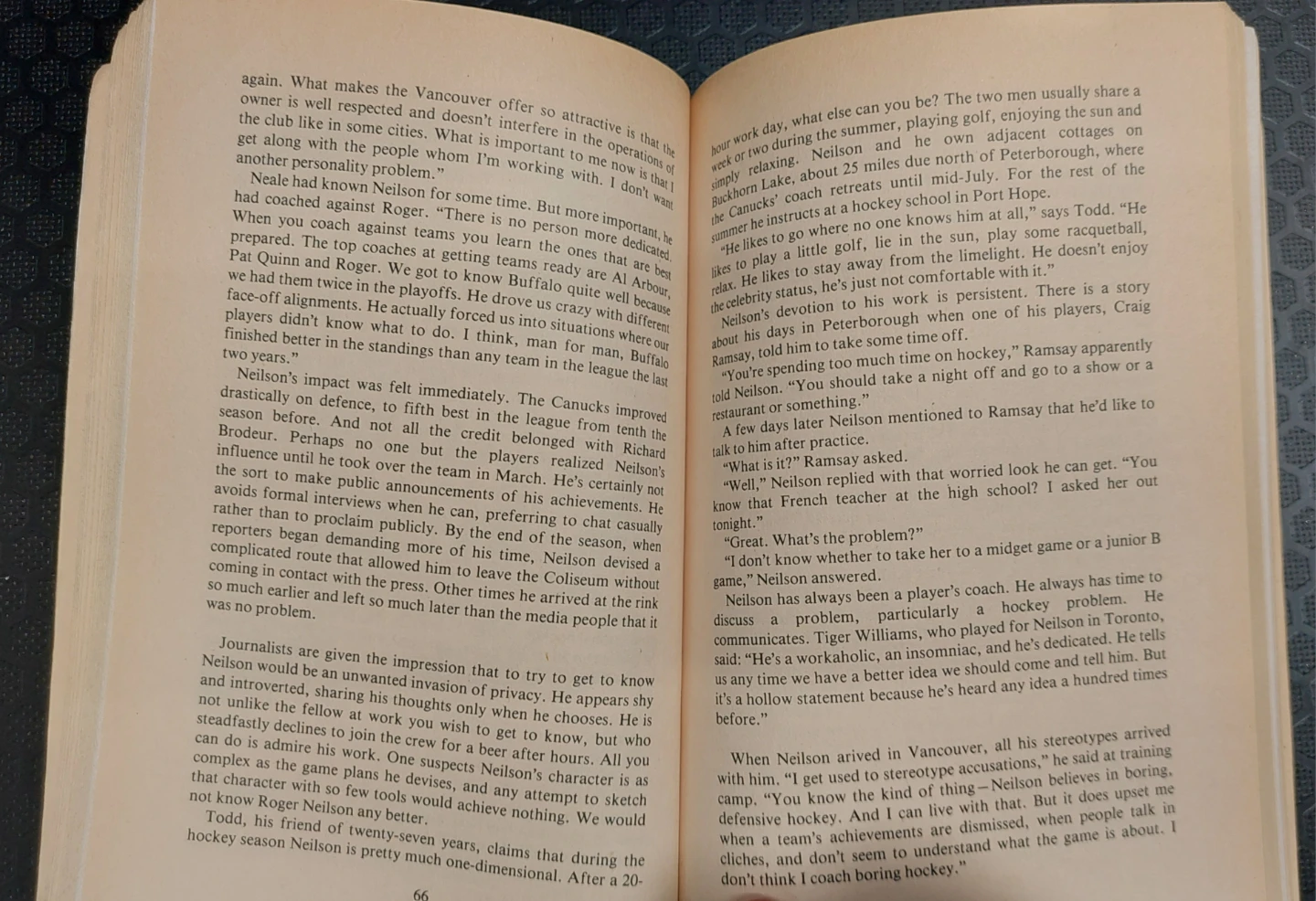 Towels, Triumph & Tears: Vancouver Canucks Book - photo 3