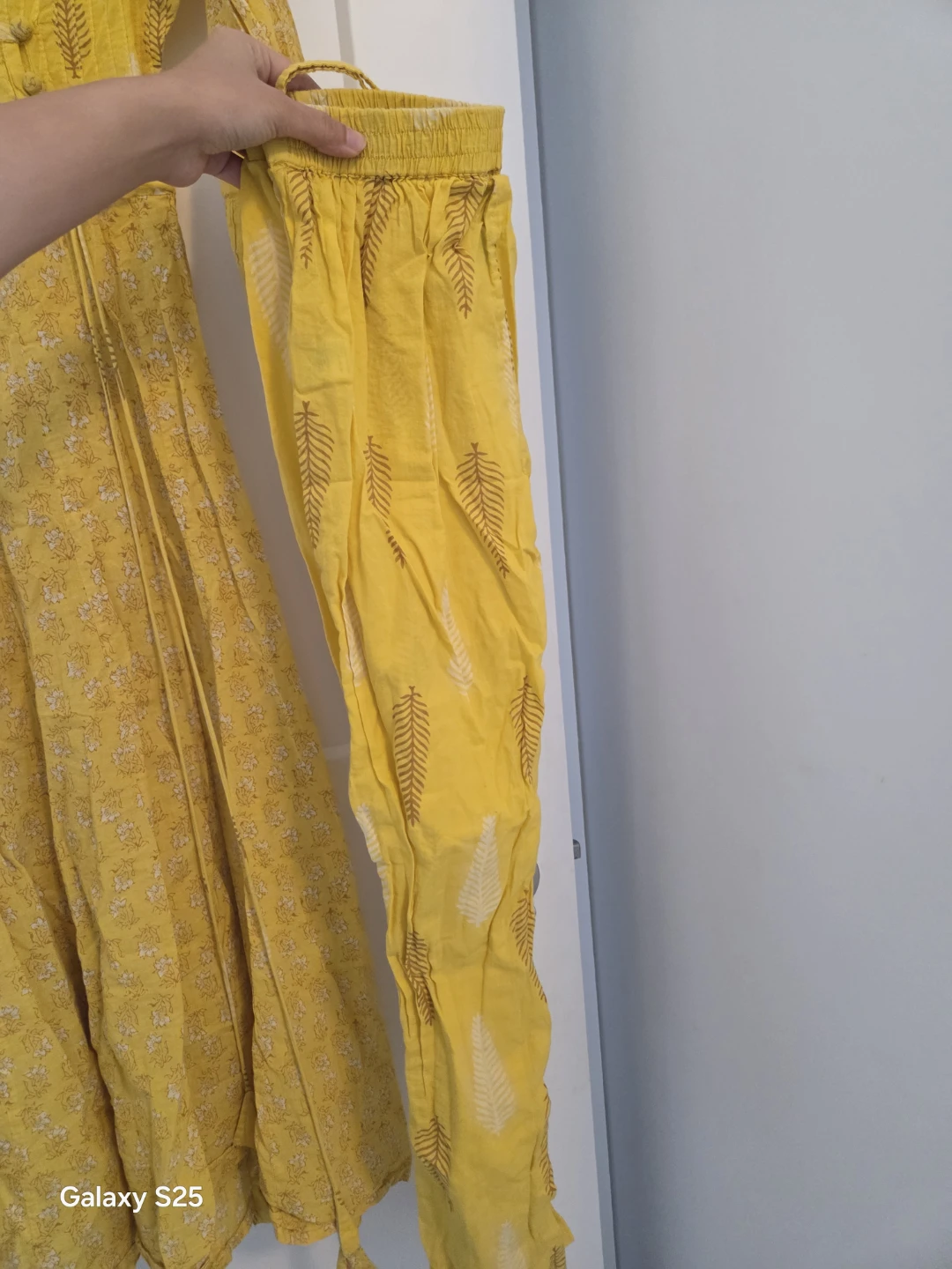 Yellow Kurti Pants Set with Sequins - photo 2