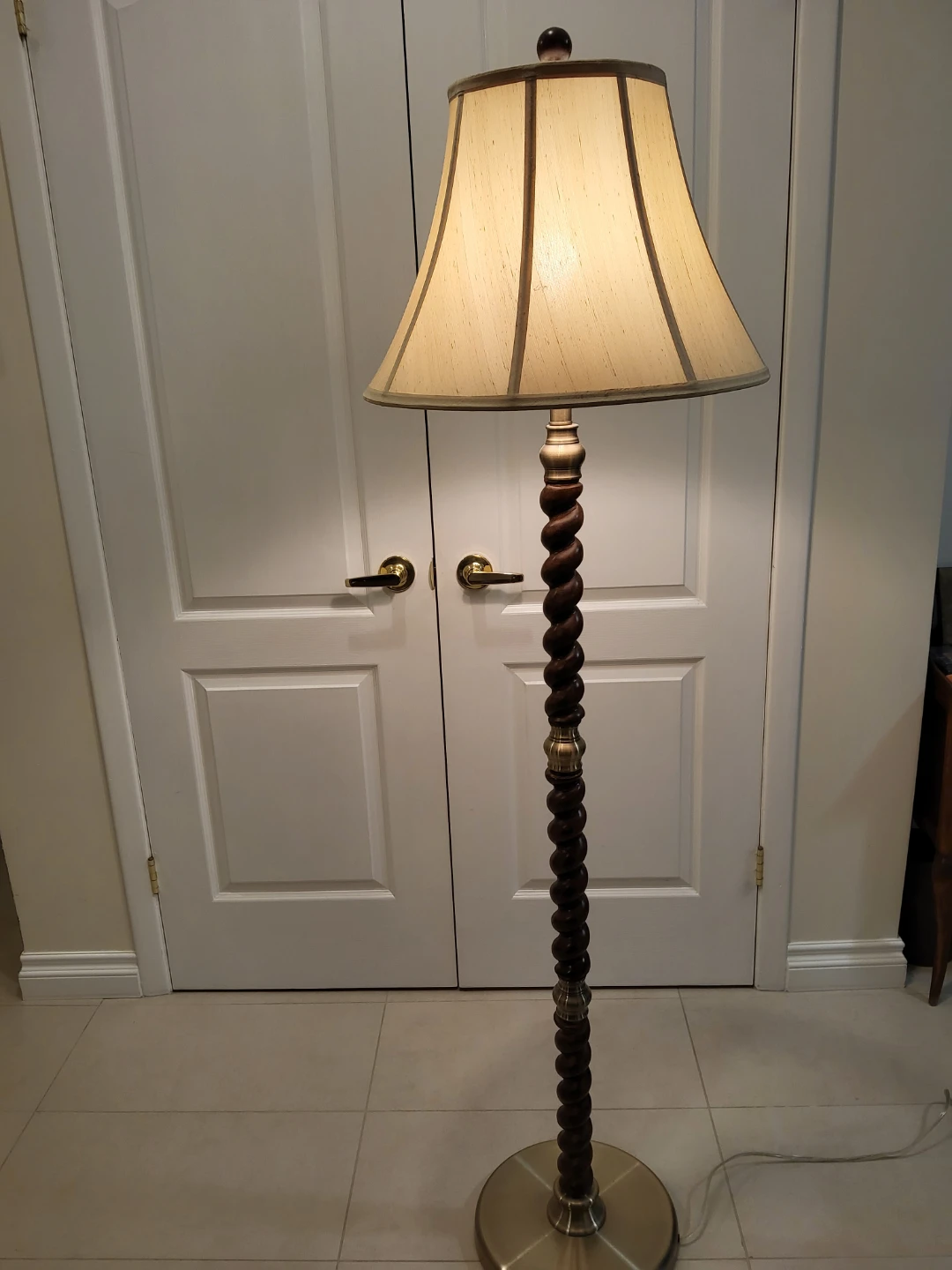 Vintage Twisted Floor Lamp - photo 2