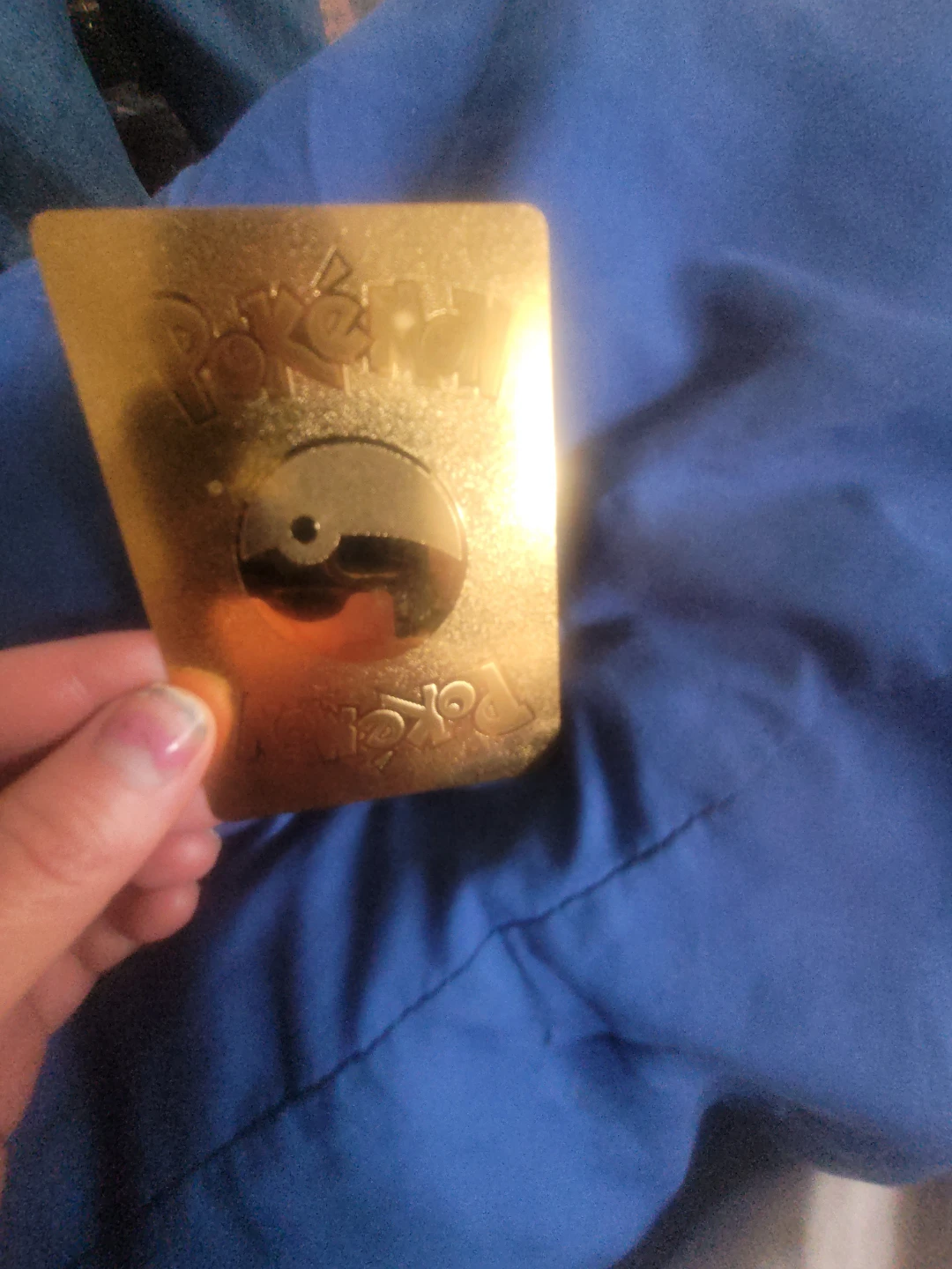 Mew V Gold Card - photo 3