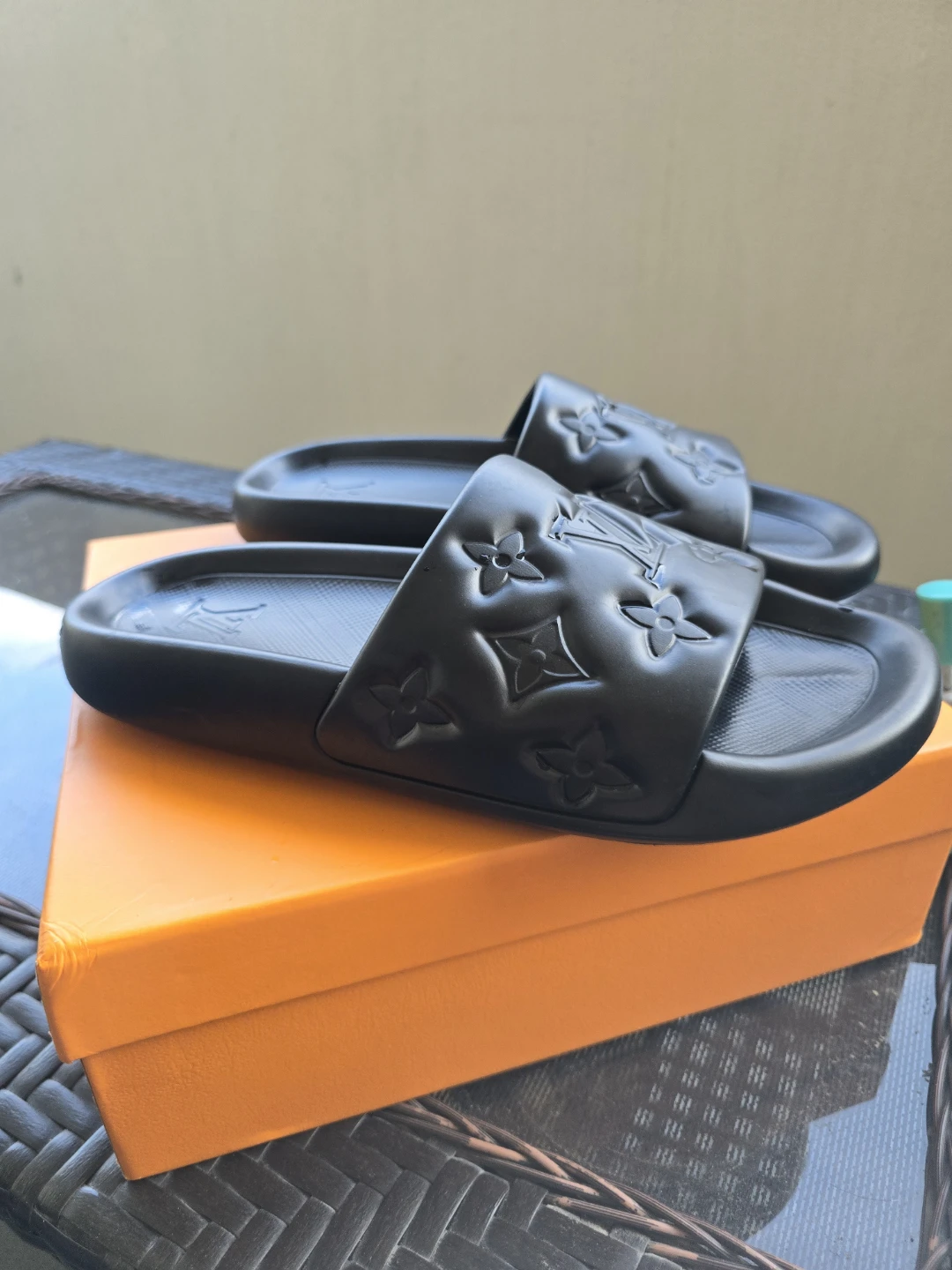 LV inspired ( Replica) Black Monogram Slides size 42-43 - photo 3