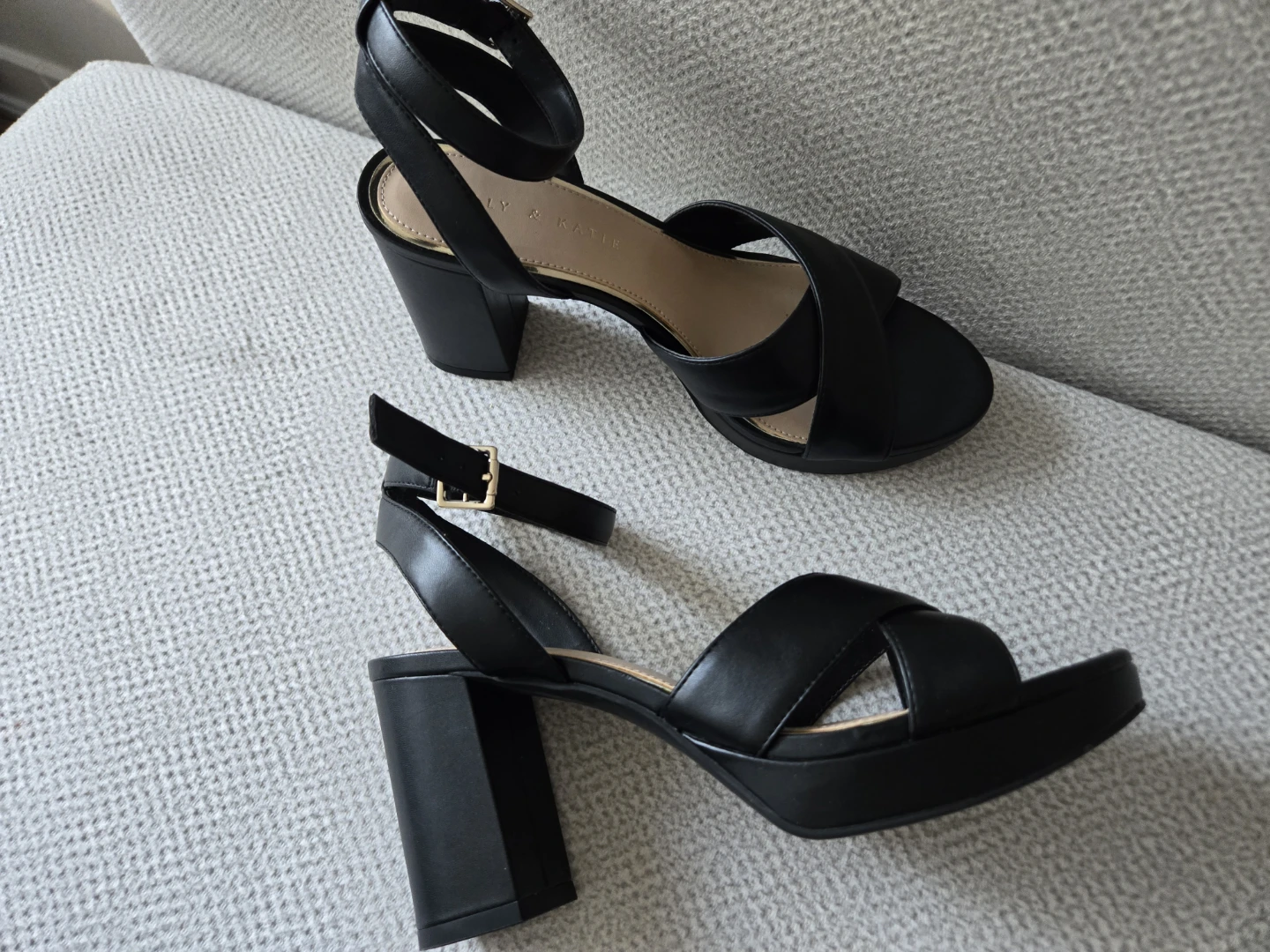 Kelly & Katie Black Platform Block Heel Sandals | Size US 9 - photo 3
