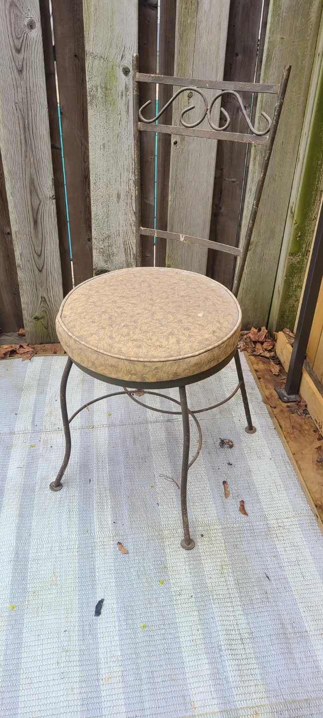 Vintage Wrought-iron Patio Set - photo 4