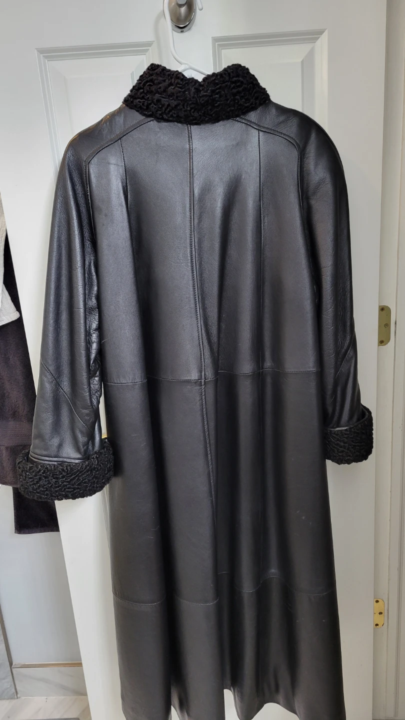 Black Leather Coat with Fur Trim - photo 2
