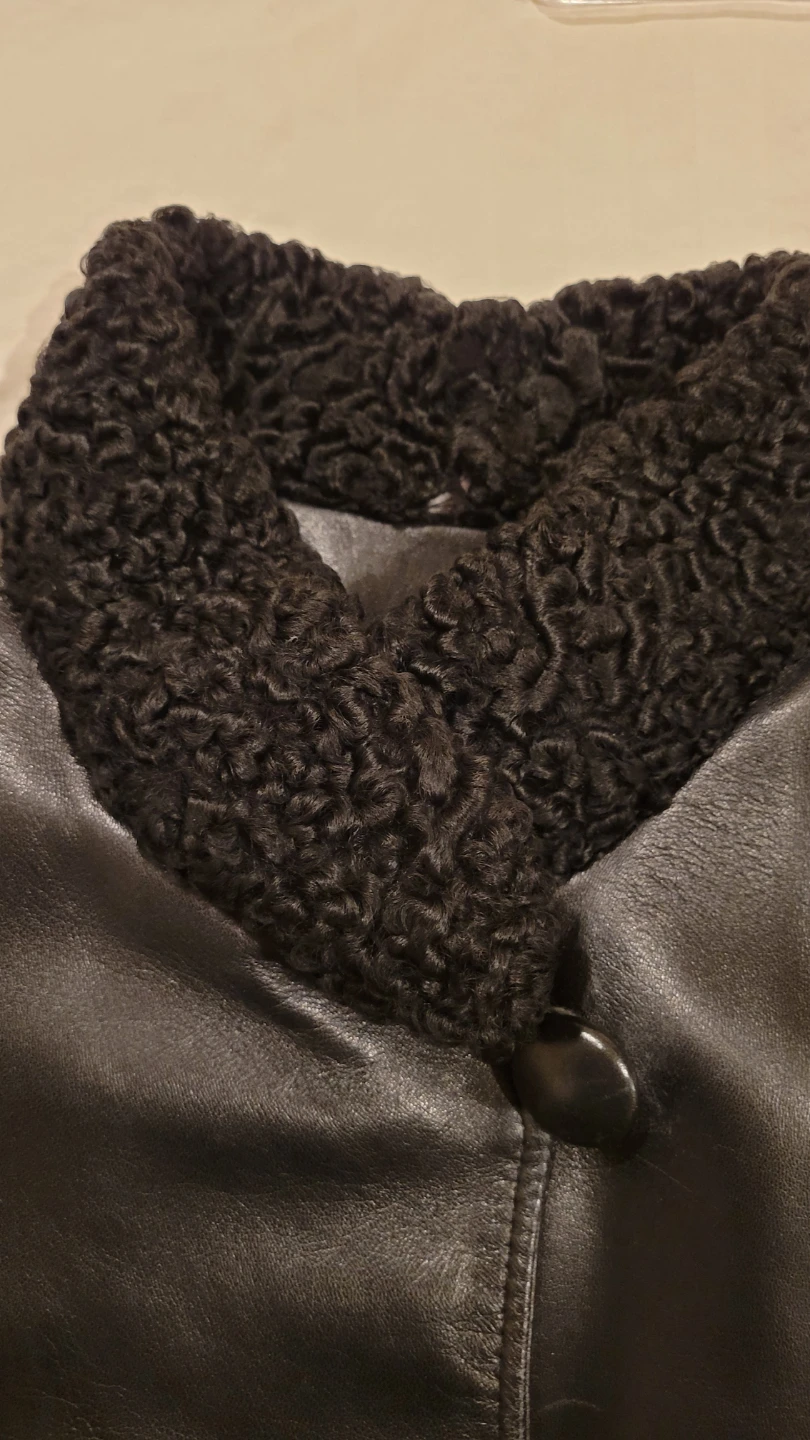 Black Leather Coat with Fur Trim - photo 3