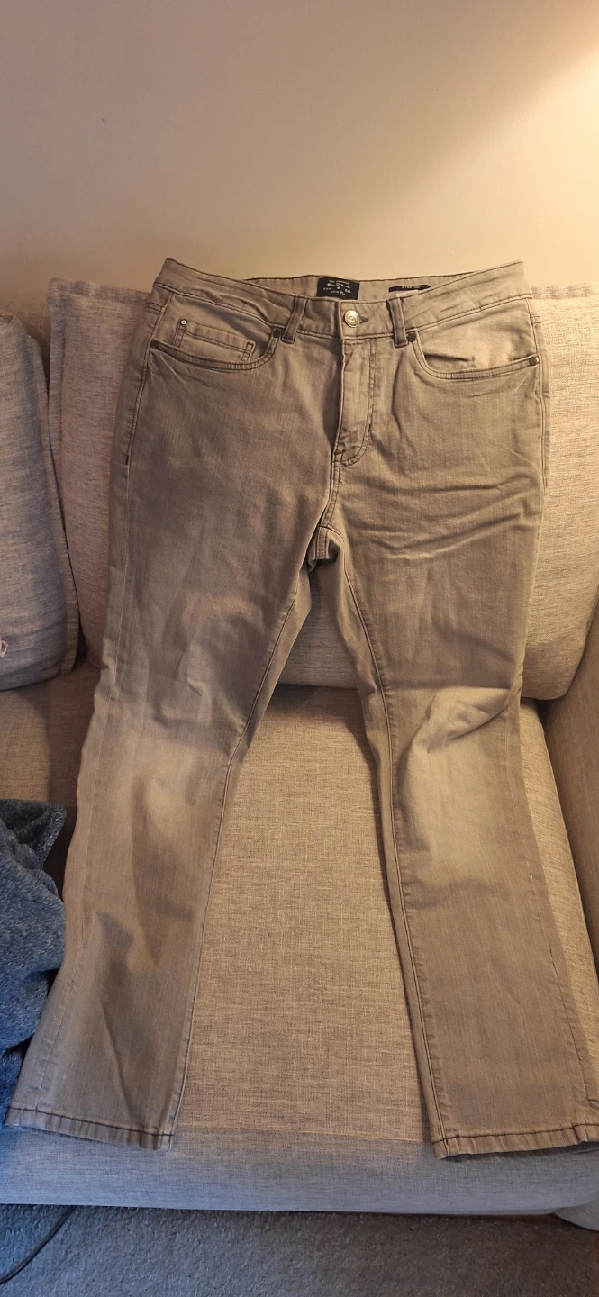 Jeans 33W x 32L  slim fit