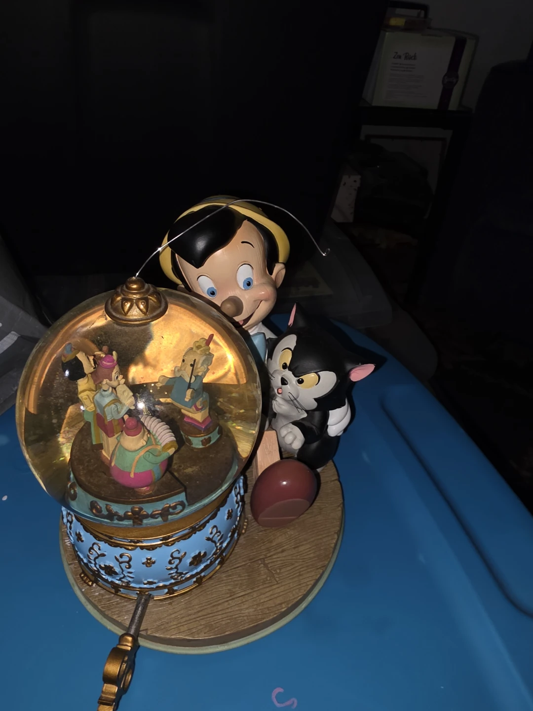 Disney Pinocchio Musical Snow Globe - photo 3