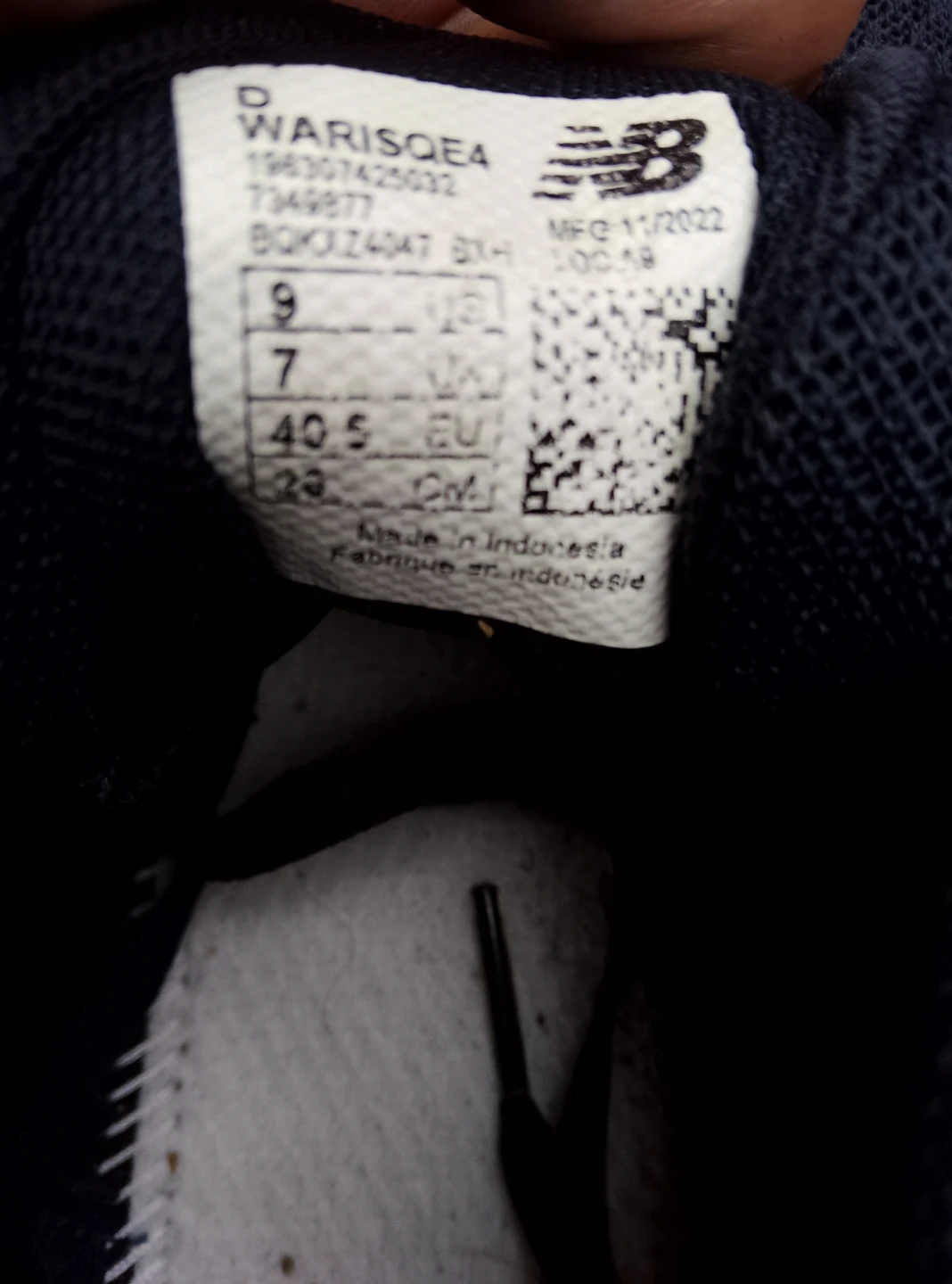New Balance Running Shoes - Size 9 - photo 5