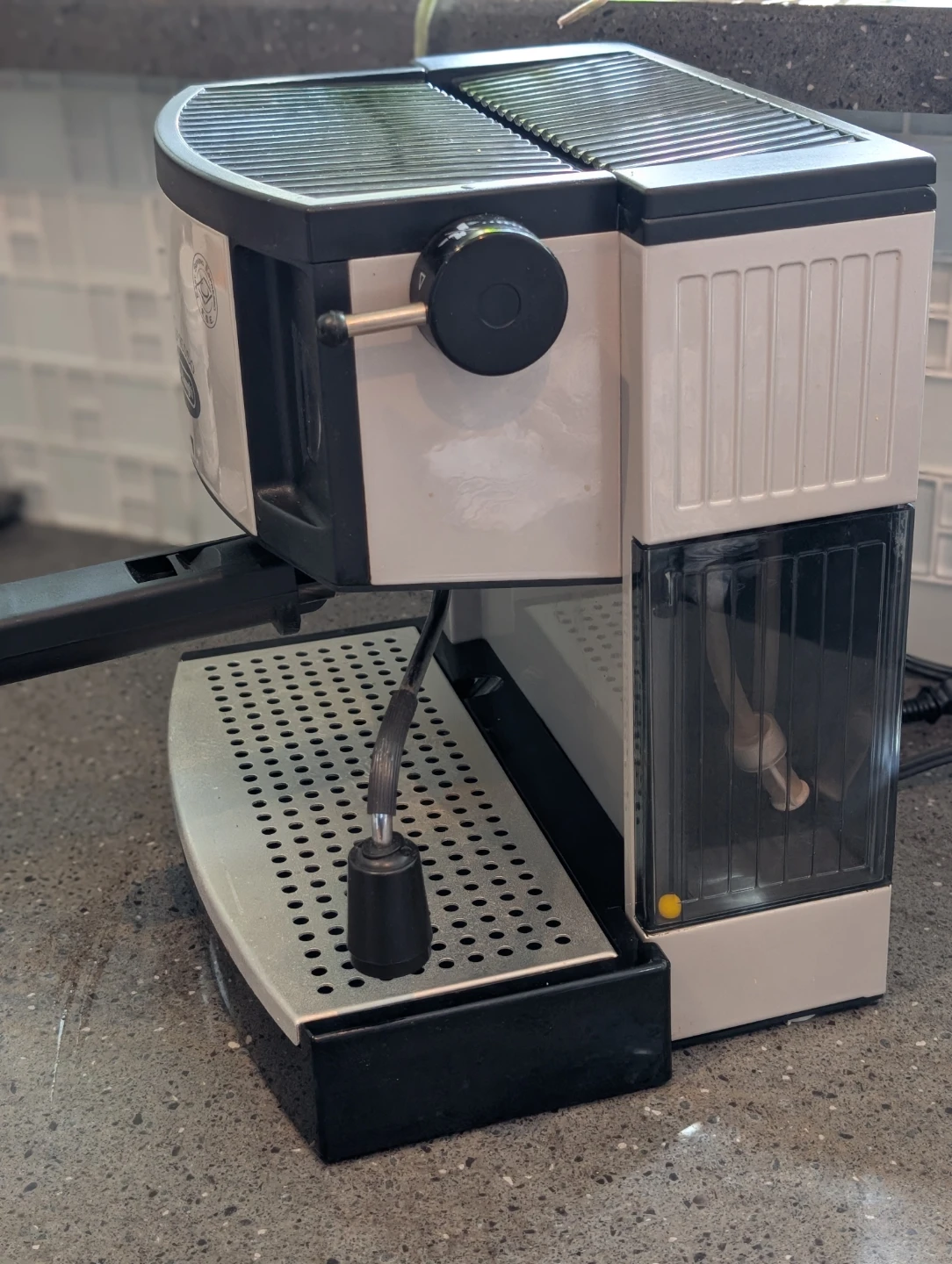 DeLonghi L'Espresso Machine 390 - photo 2