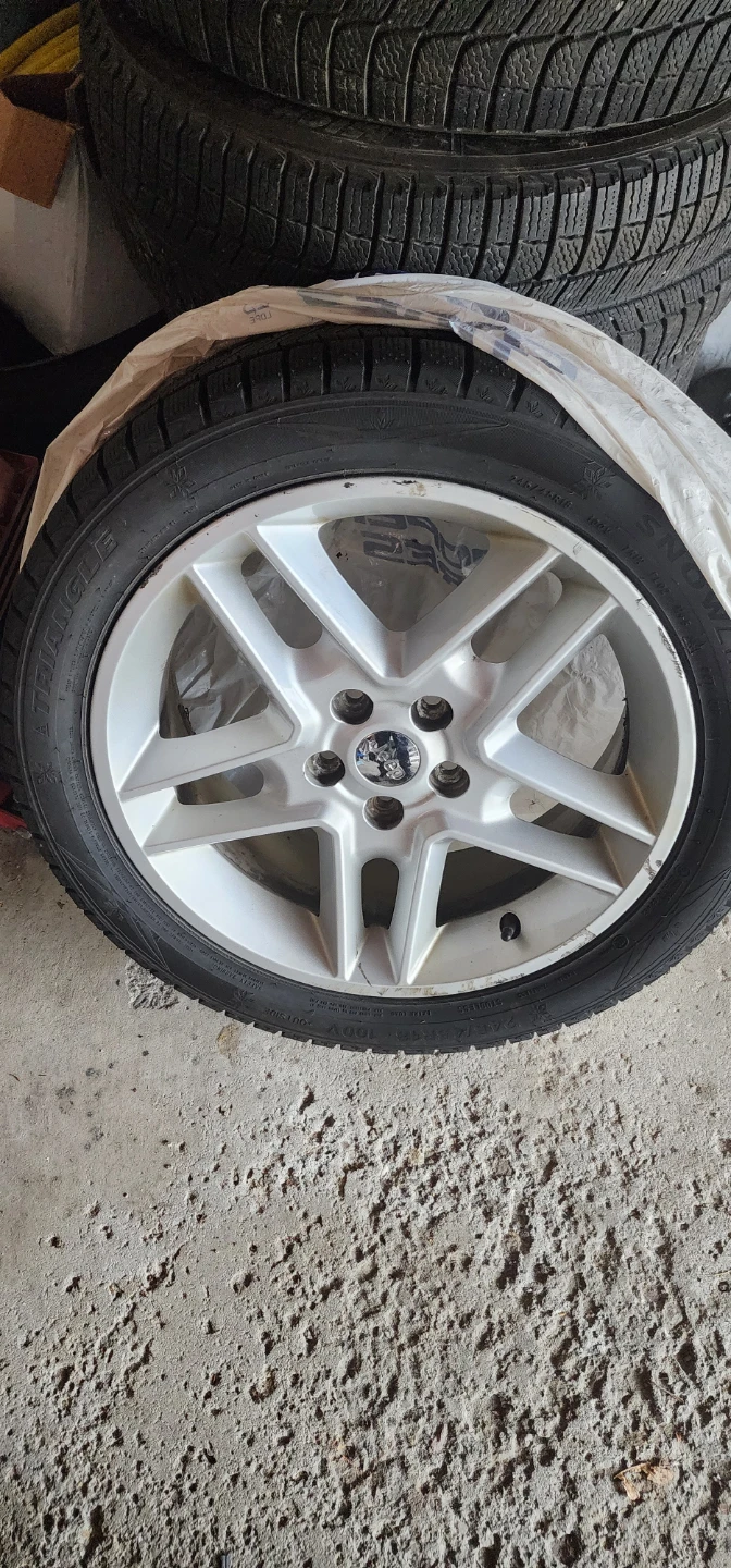 245/45R18 100V Winter Tires on Alloy Rims