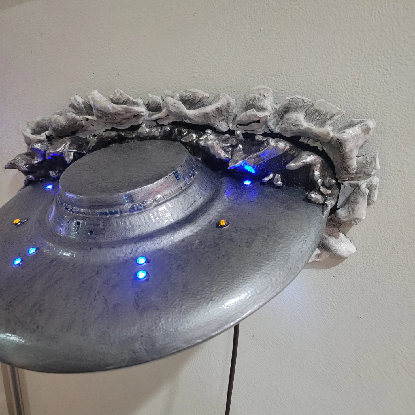 UFO Wall Decor with Lights - photo 2
