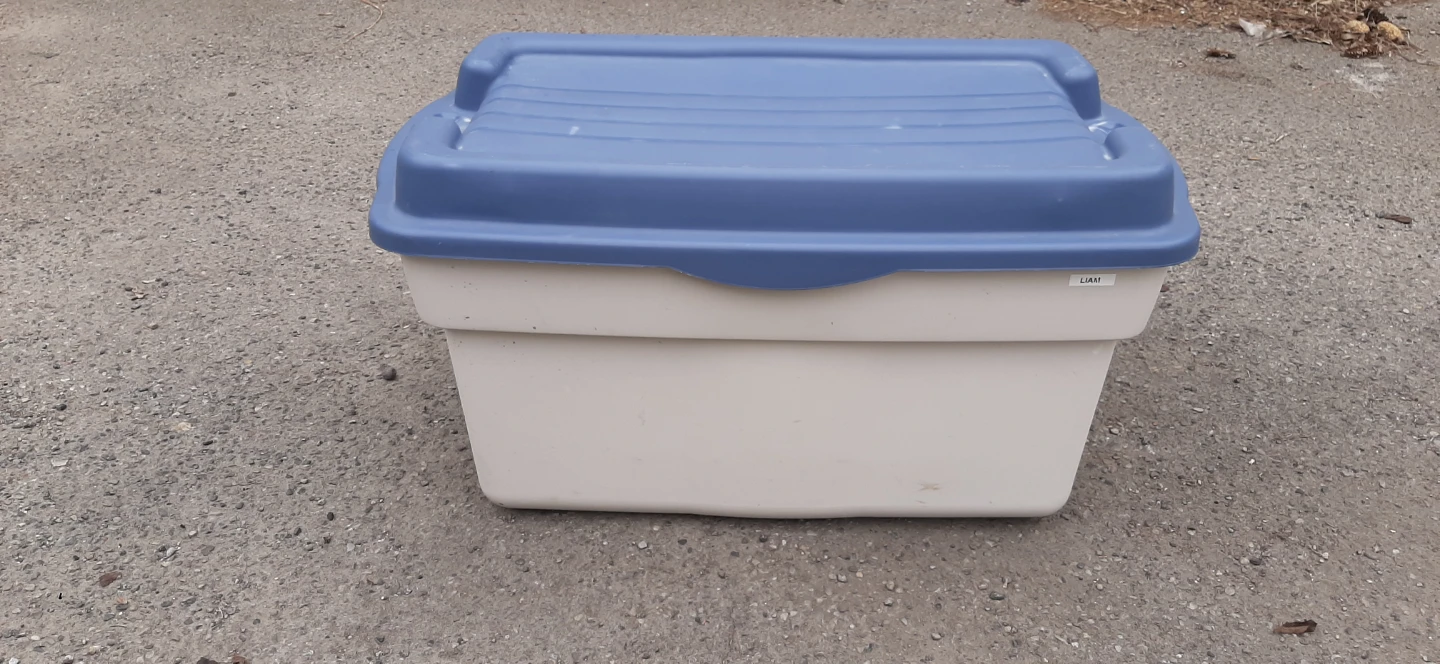 Assortment Of Rubbermaid Storage Totes READ DESCRIPTION ON SIZE - photo 2