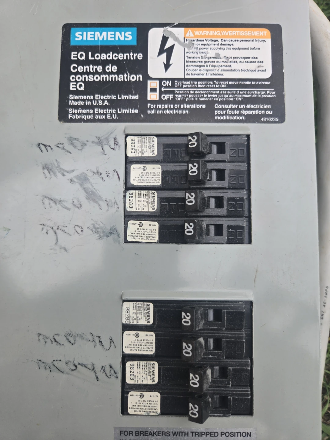 Siemens EQ Loadcentre Electrical Breaker Panel with Plug - photo 3