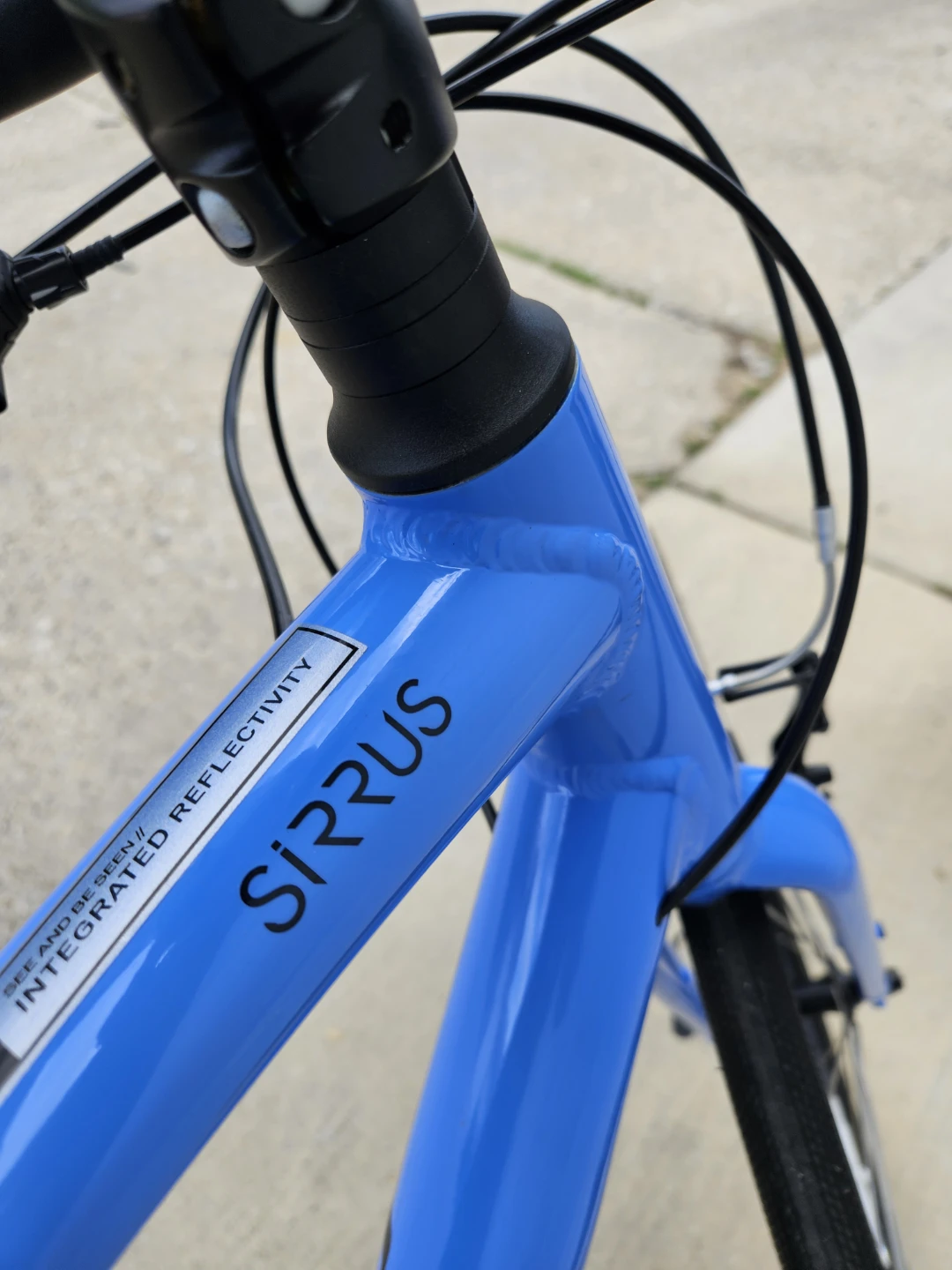 Specialized Sirrus Hybrid Bike - photo 3