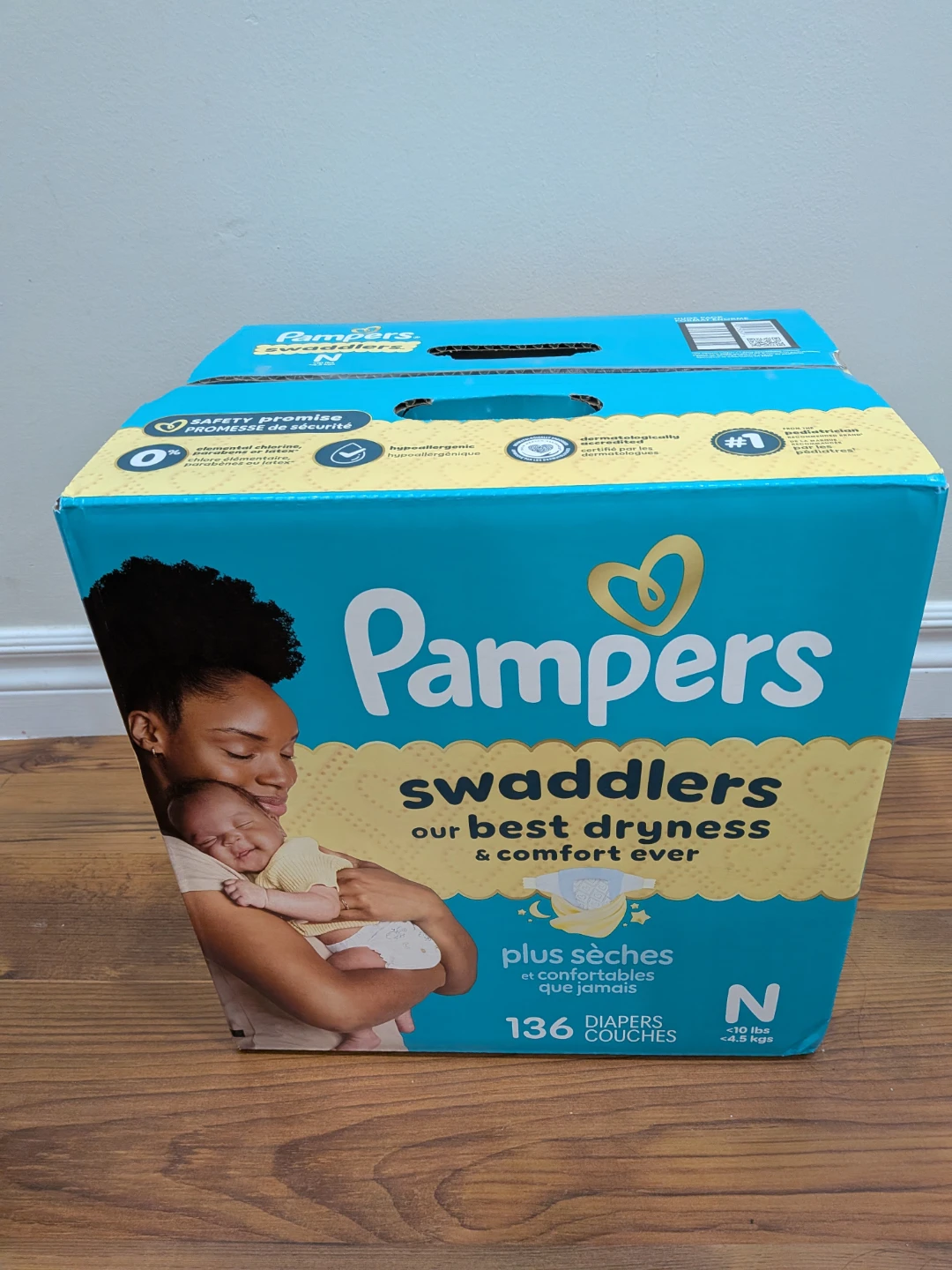 Brand new box of 136 pcs Pampers newborn diapers