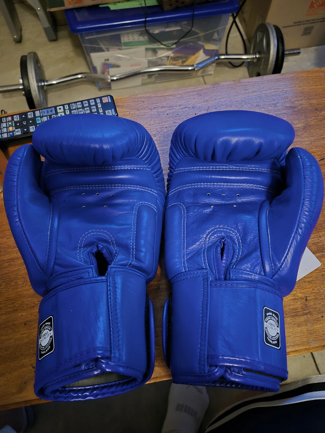 Twins Special Blue 16 oz Boxing Gloves - photo 2