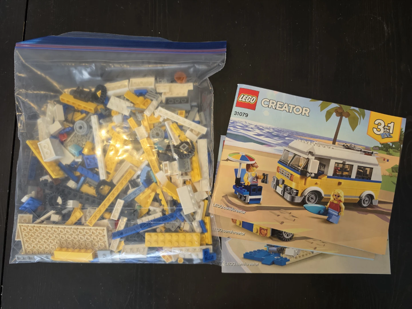 LEGO Creator 3-in-1 Set 31079 - Sunshine Surfer Van