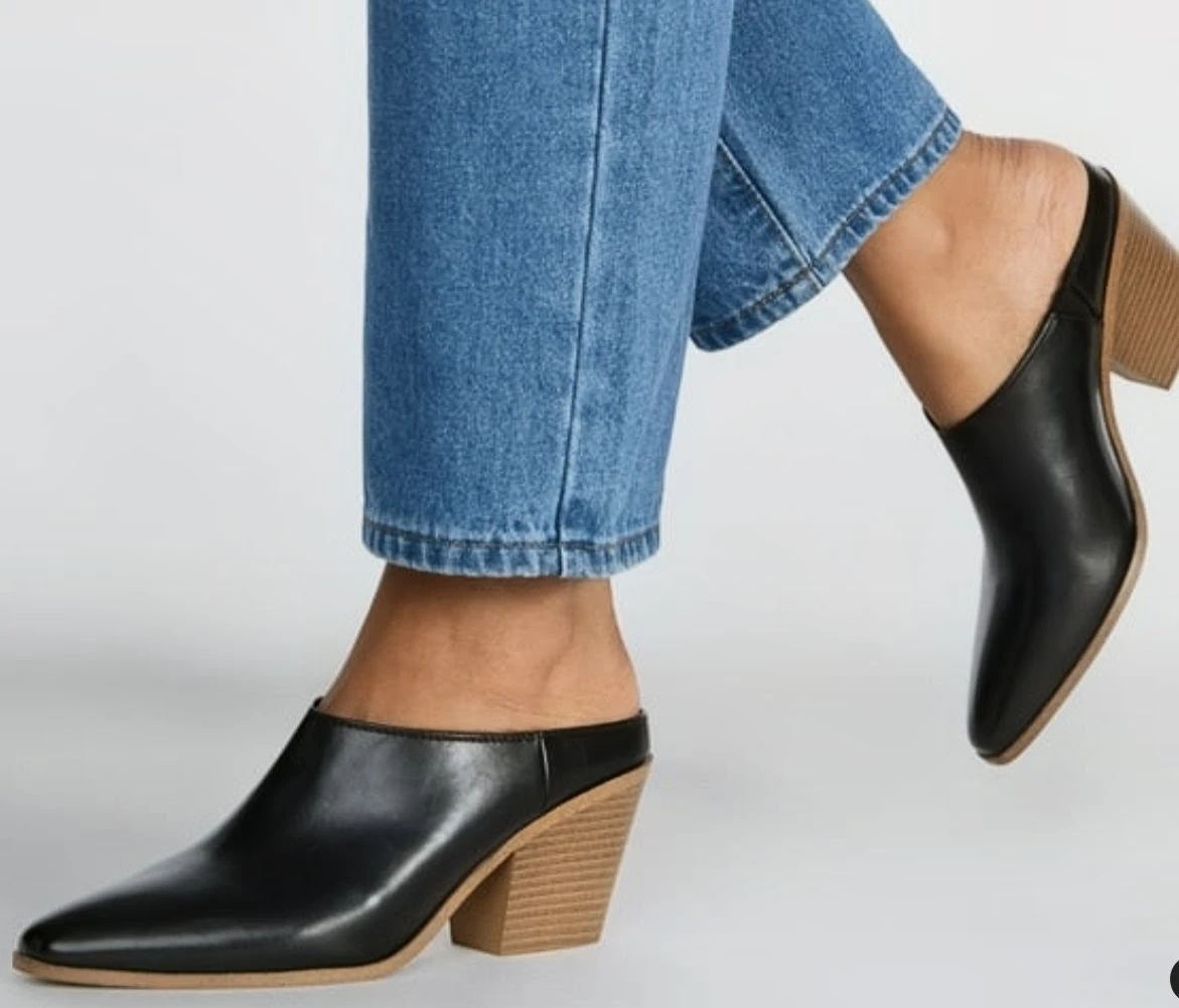 Black Heeled Mule Shoes - photo 2