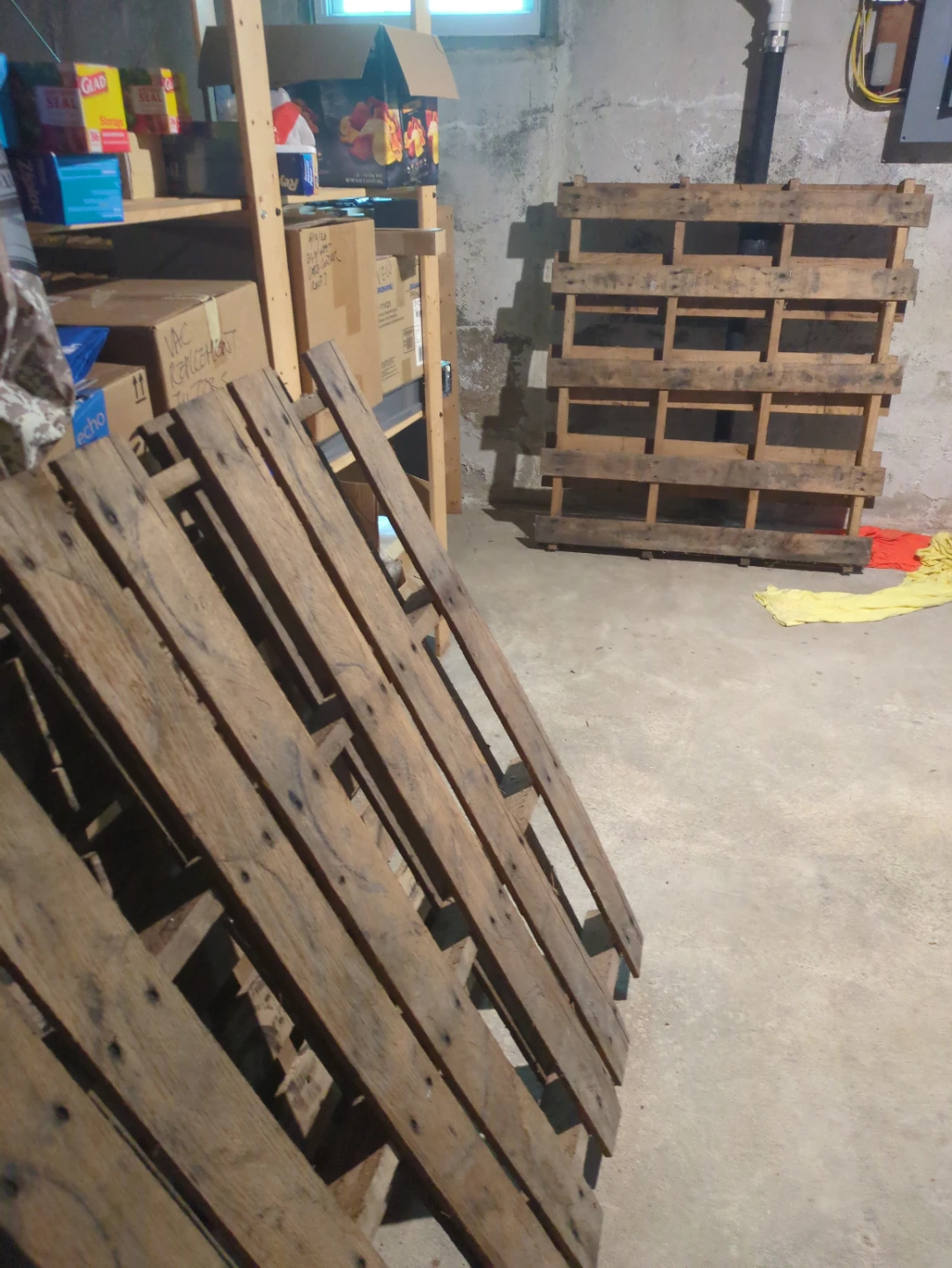 Free Wooden pallets for pick up from basement. - photo 2