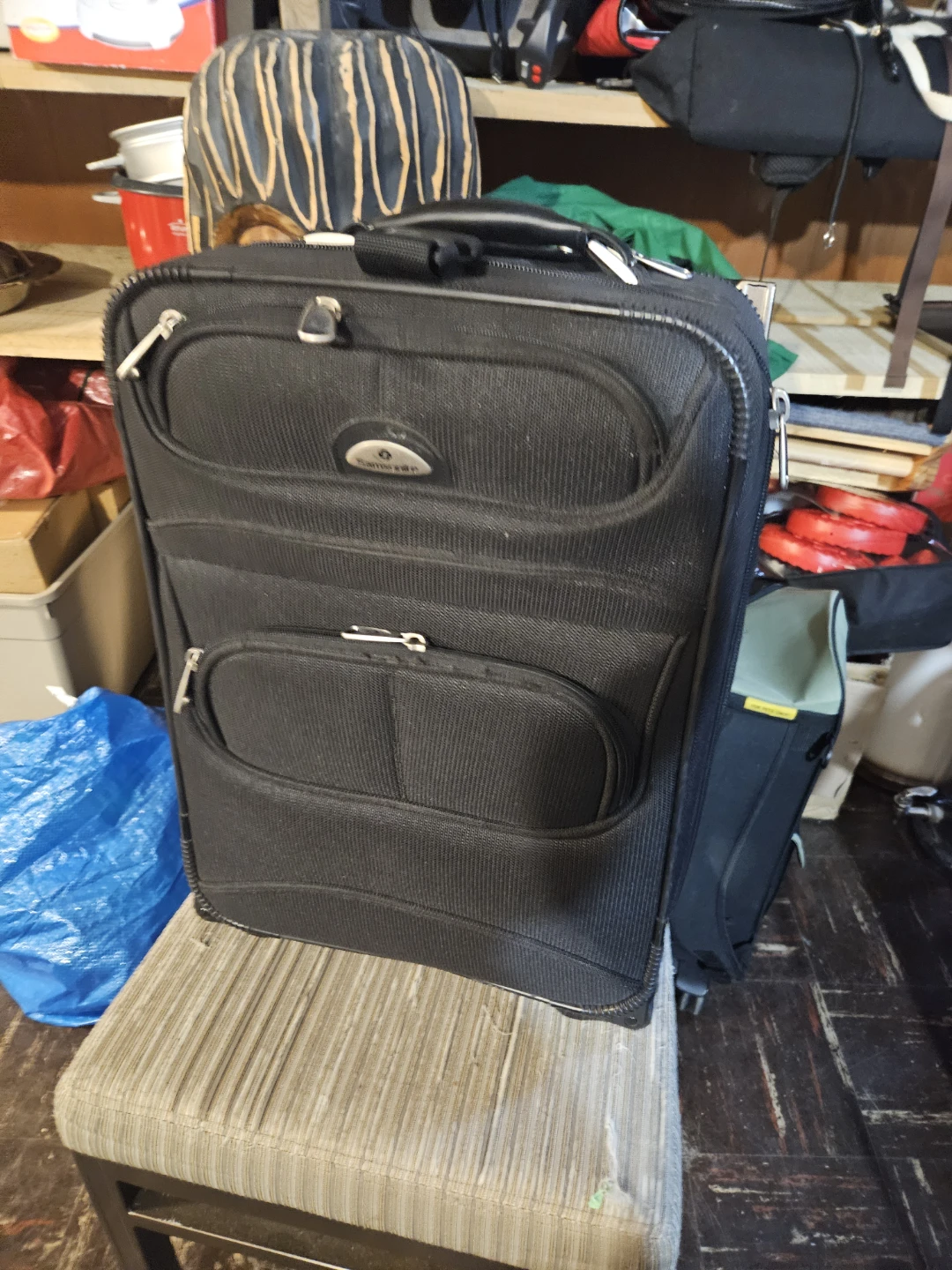 Black Samsonite Rolling Suitcase - photo 3
