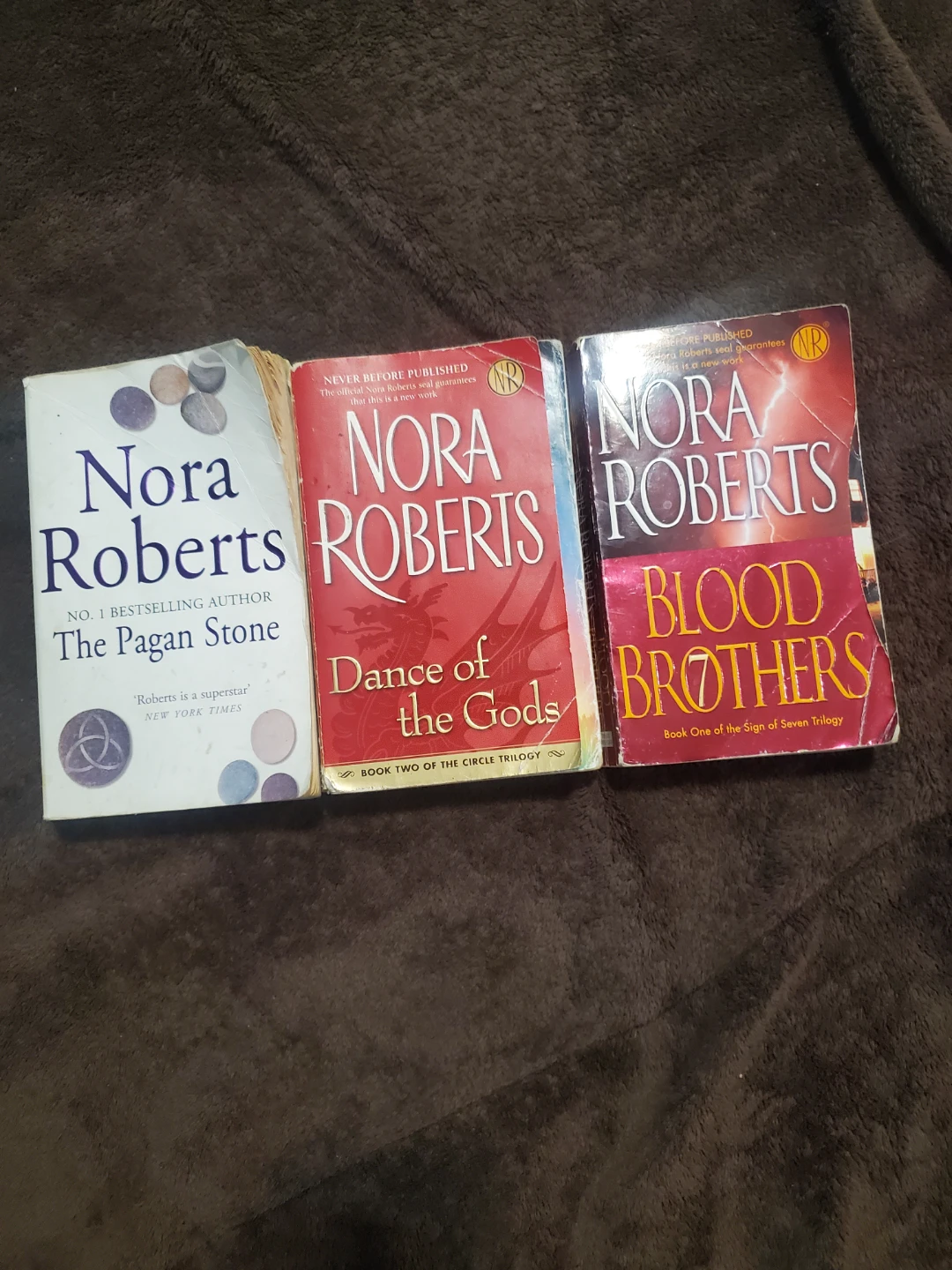 Nora Roberts Books