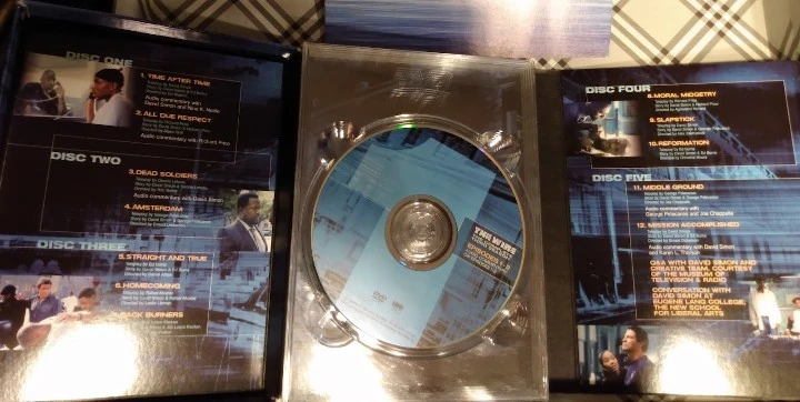 The Wire: The Complete Third Season DVD Set - photo 4