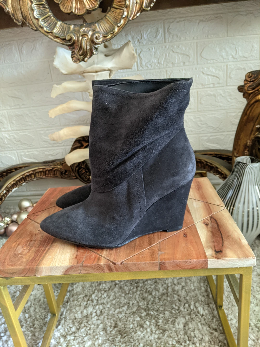 LE CHÂTEAU Wedge Ankle Boots - Dark Grey Suede - photo 3