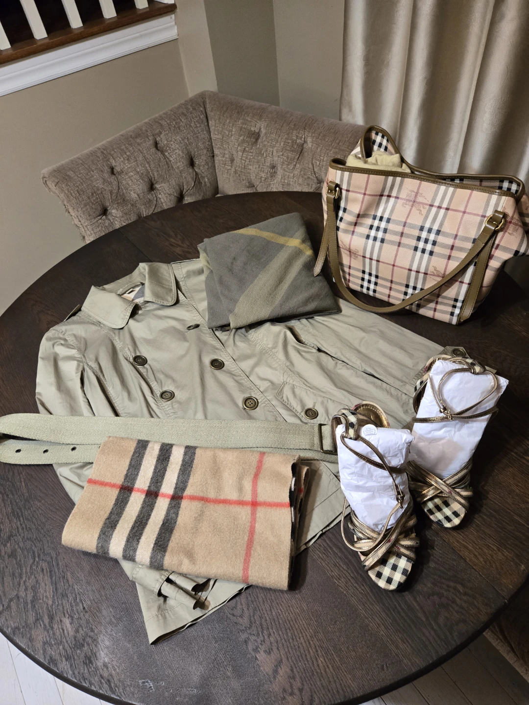 Burberry Women's Trench Coat and Accessories Set (5 items)