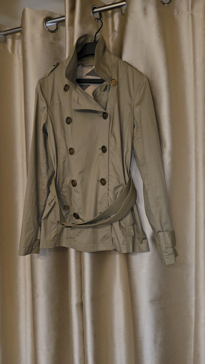 Burberry Women's Trench Coat and Accessories Set (5 items) - photo 3