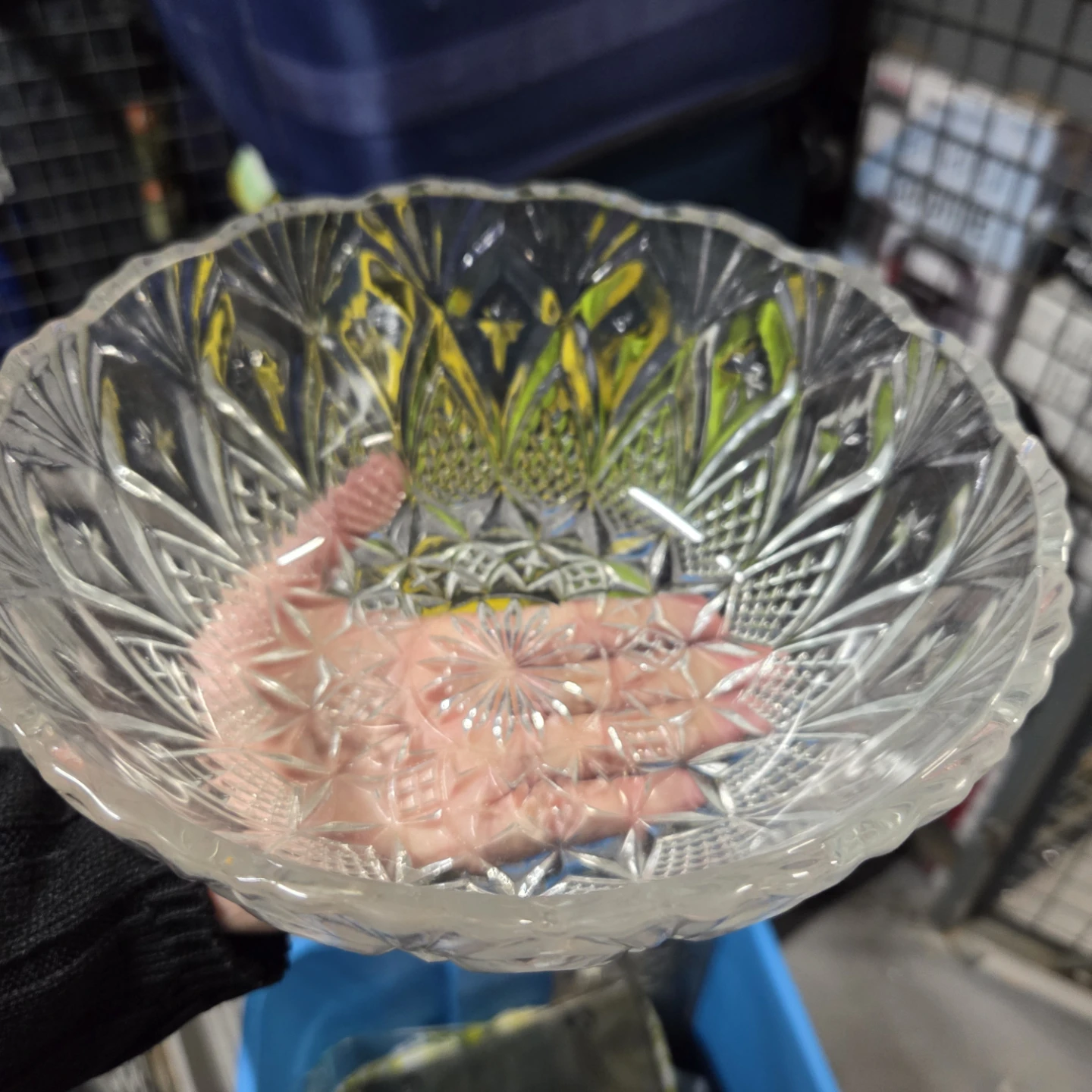 Set of 5 Gold & White Teacups with Glass Bowl - photo 4