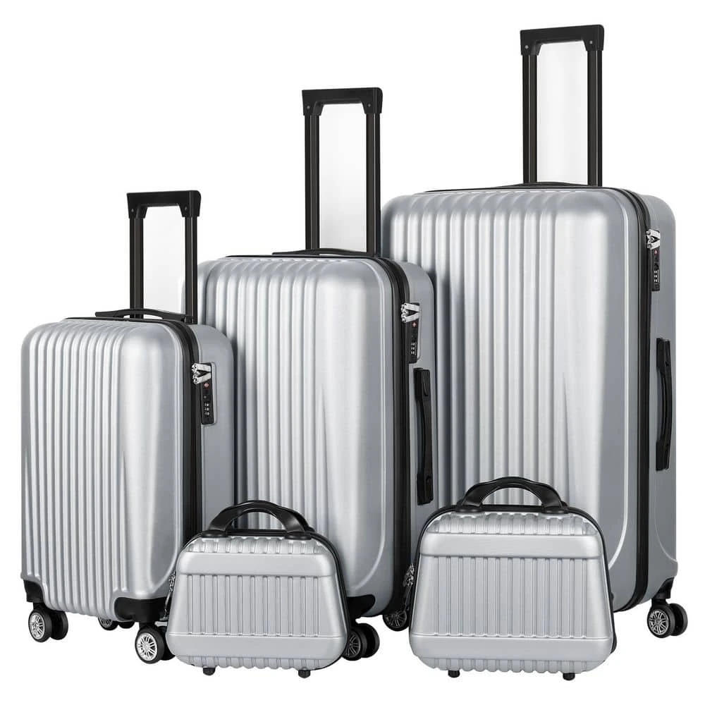 NEW In Box  Luggage Set 5Pc