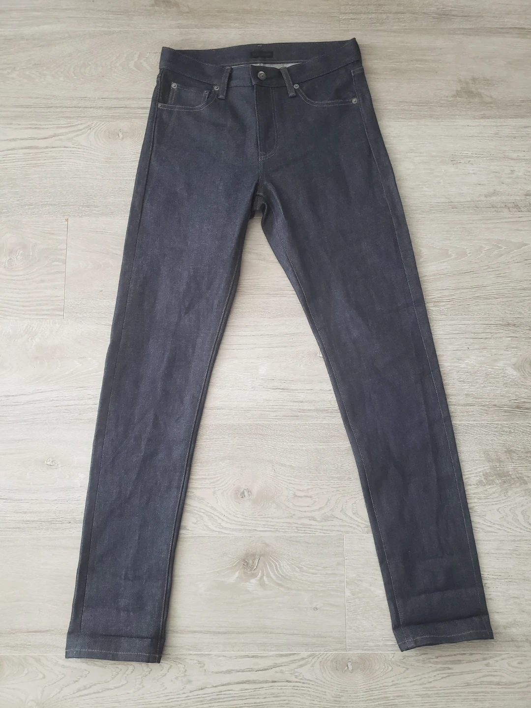 UNIQLO Jeans - Men's Slim Fit Straight Leg Dark Wash Denim