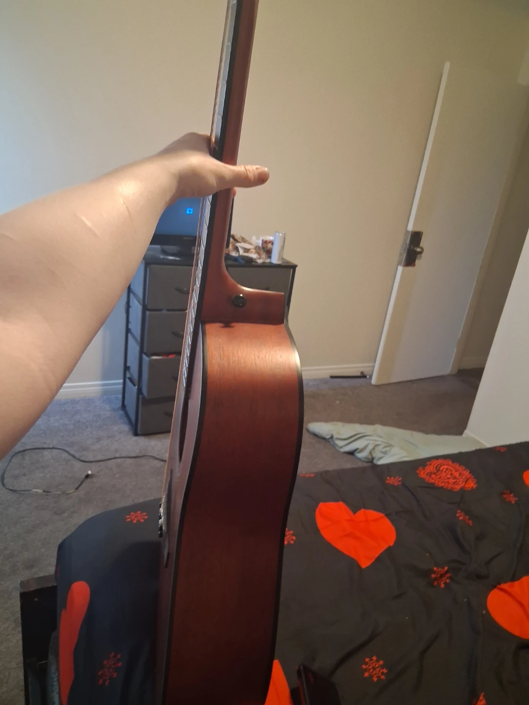 Acoustic Guitar - photo 2